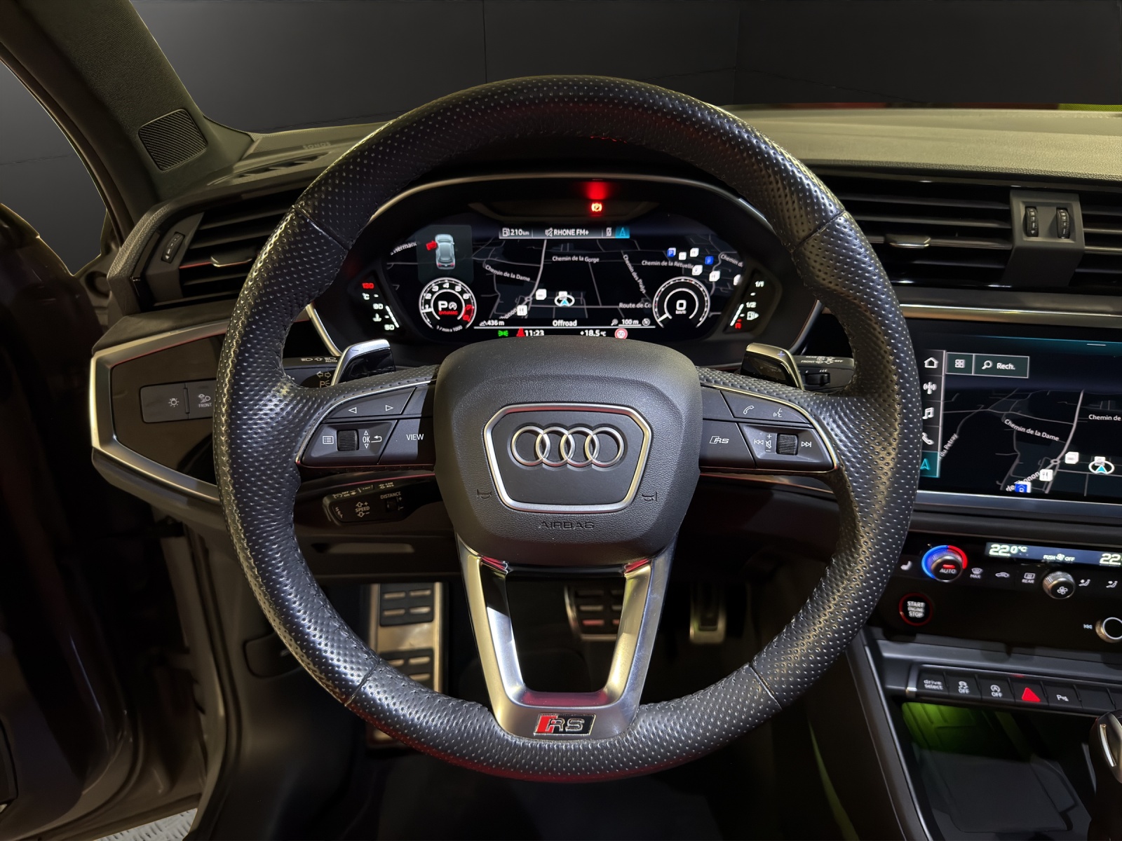AUDI RS Q3 2.5 TFSI quattro S tronic-image-8