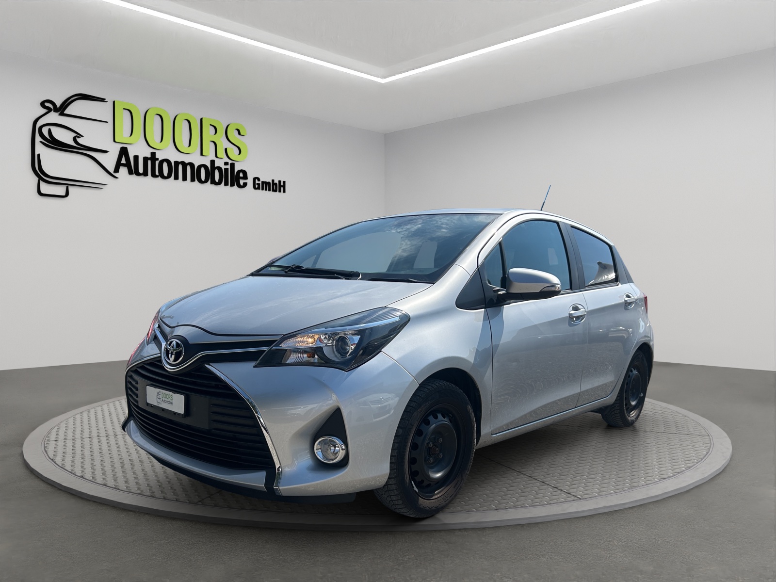 TOYOTA Yaris 1.33 Luna-showroom-element-2