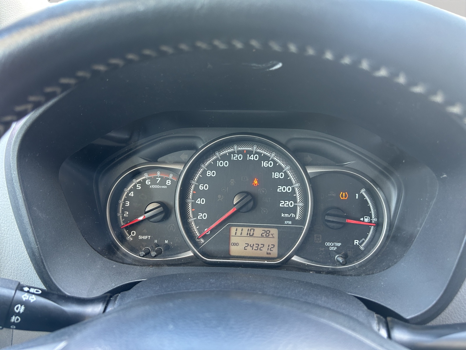 TOYOTA Yaris 1.33 Luna-image-20