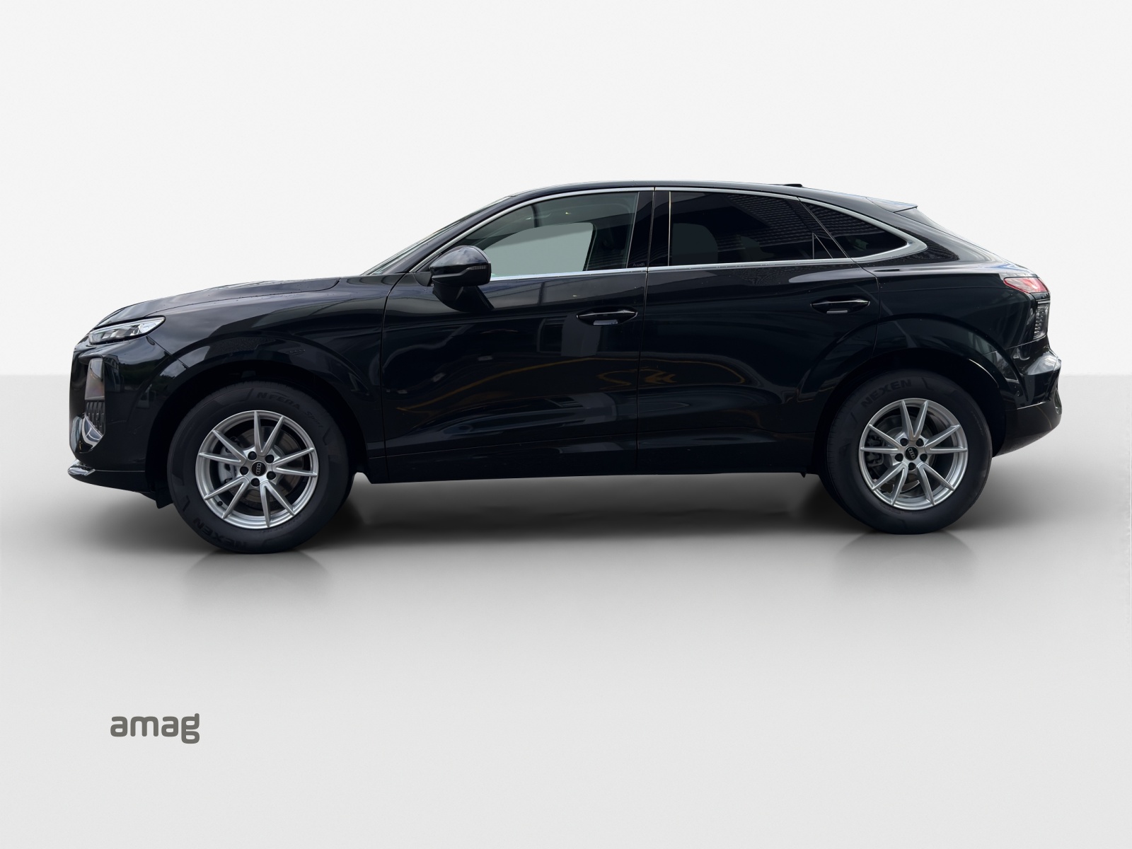 AUDI Q3 Sportback 110 kW TFSI S tronic-showroom-element-1