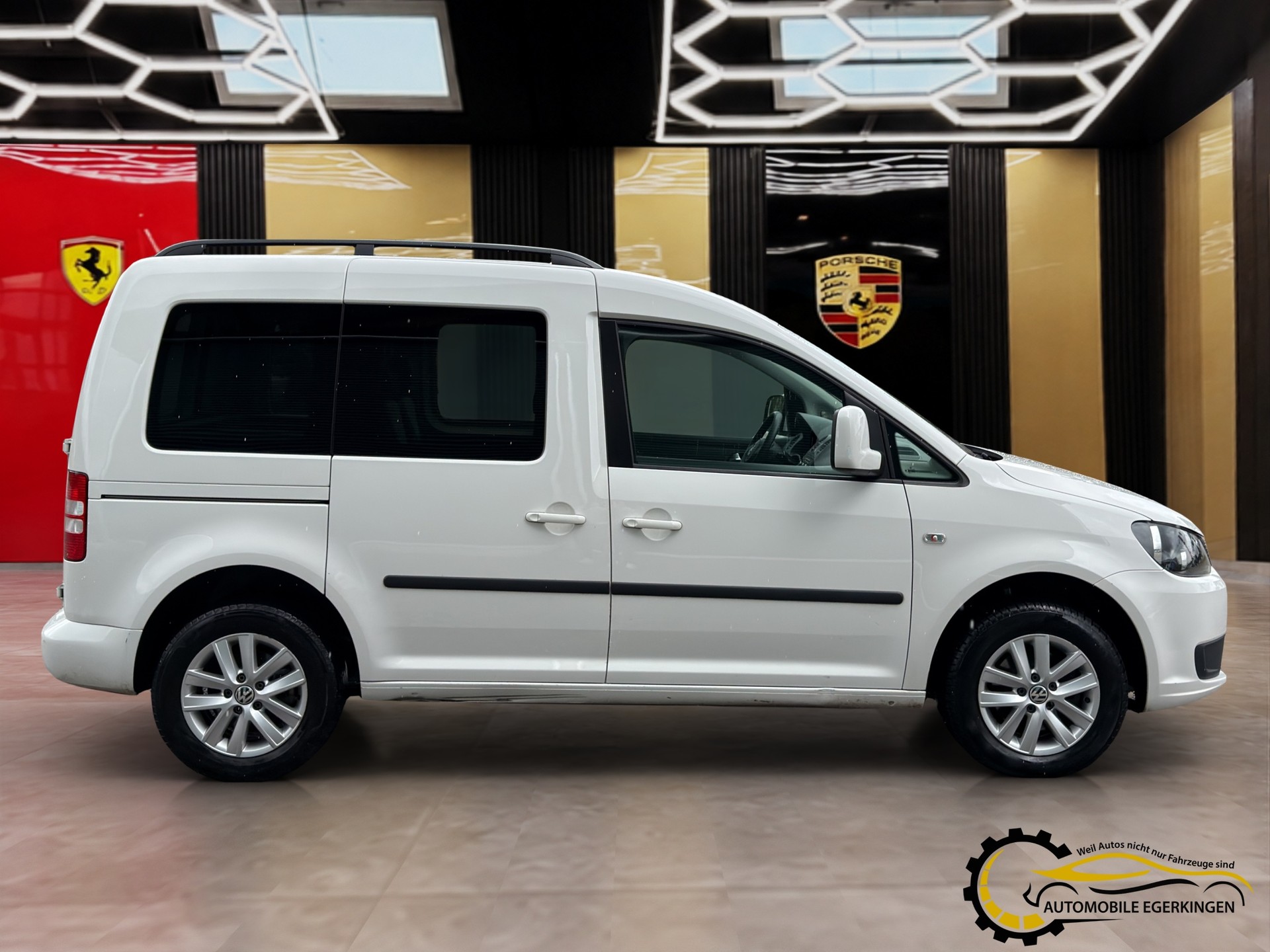 VW Caddy 1.6 TDI Blue Motion Technology Trendline DSG-showroom-element-3