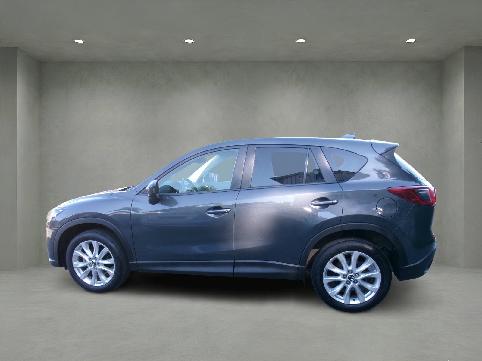 MAZDA CX-5 2.2 D HP Revolution AWD Automatic-showroom-element-2