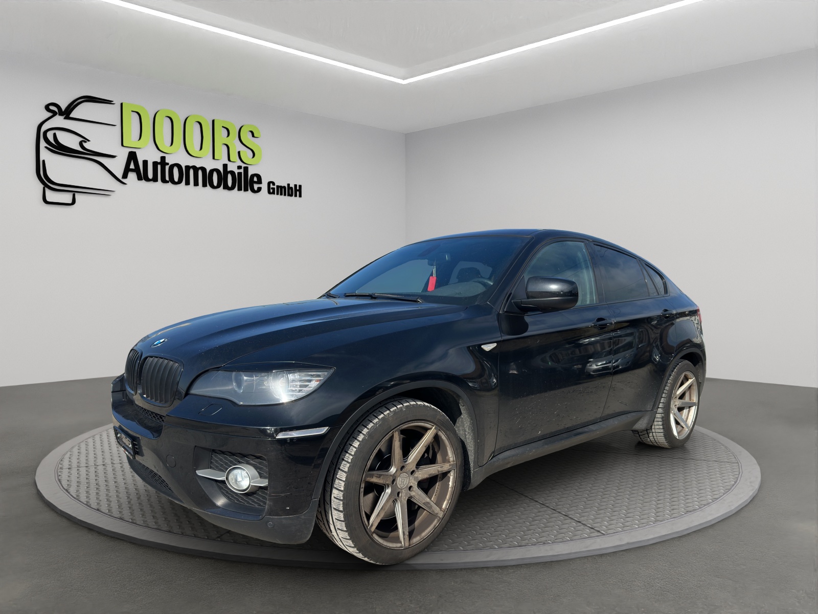 BMW X6 xDrive 50i Steptronic-showroom-element-2
