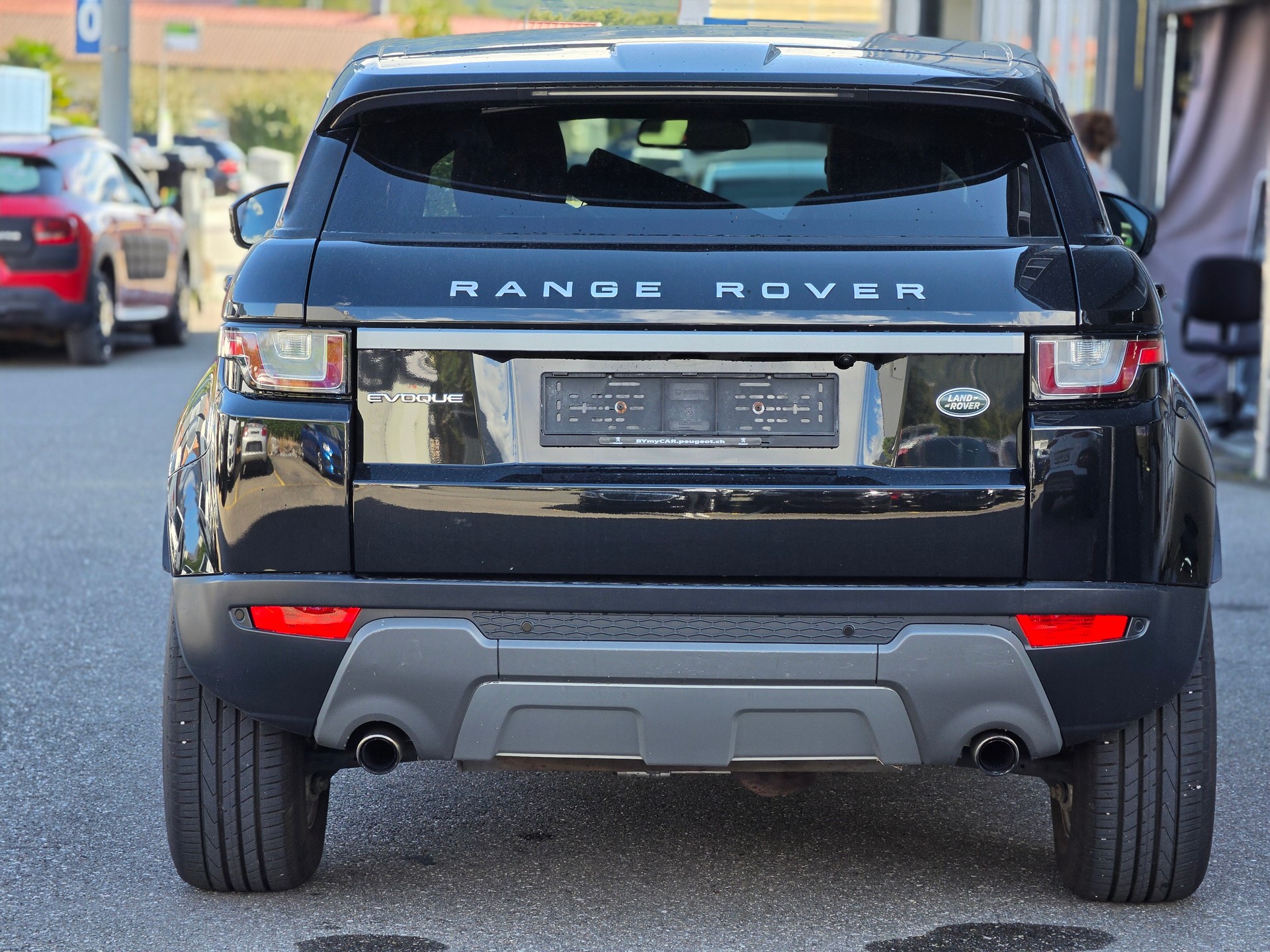 LAND ROVER Range Rover Evoque 2.0 Si4 HSE Dynamic AT9-showroom-element-3