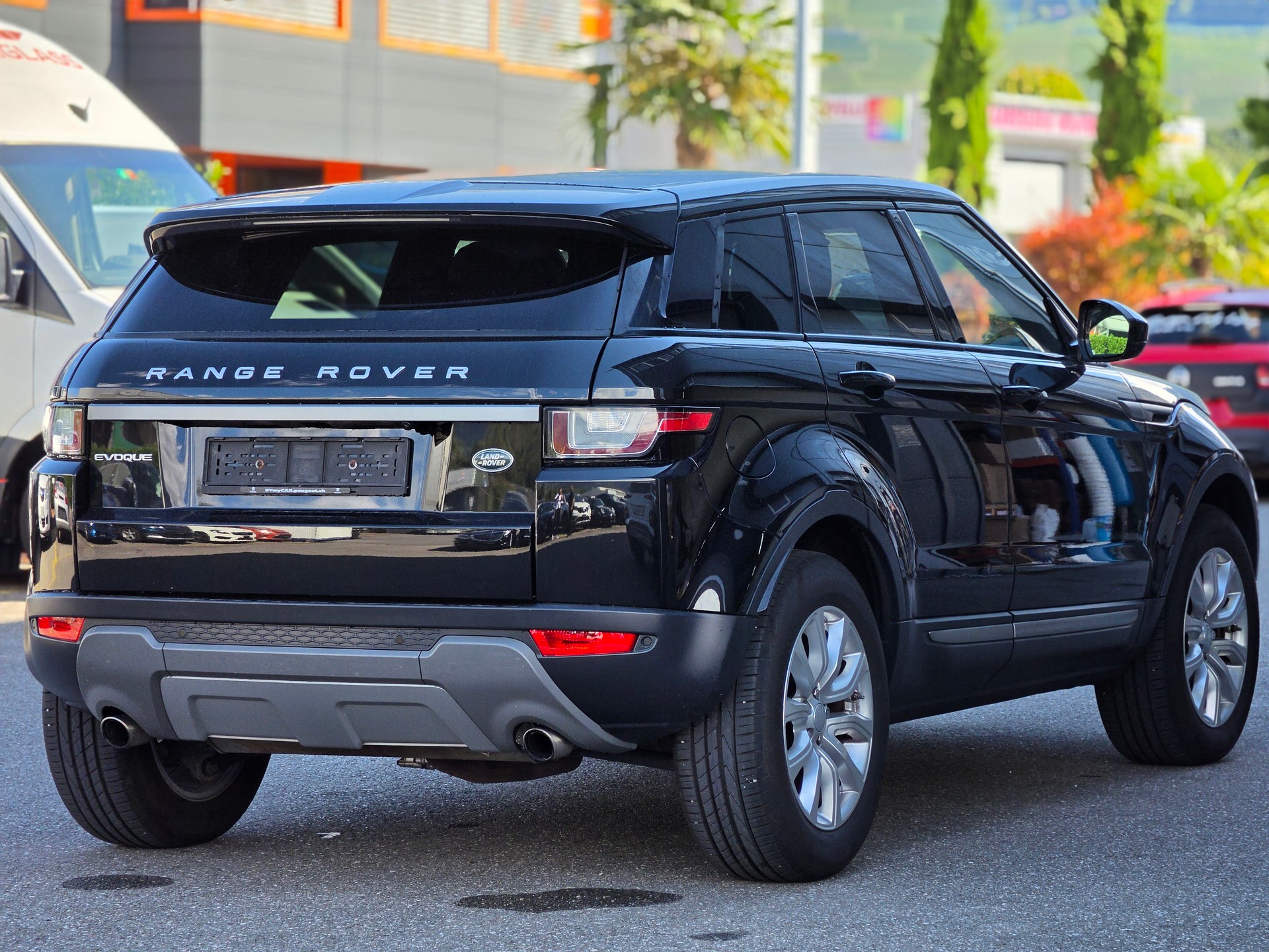 LAND ROVER Range Rover Evoque 2.0 Si4 HSE Dynamic AT9-image-5