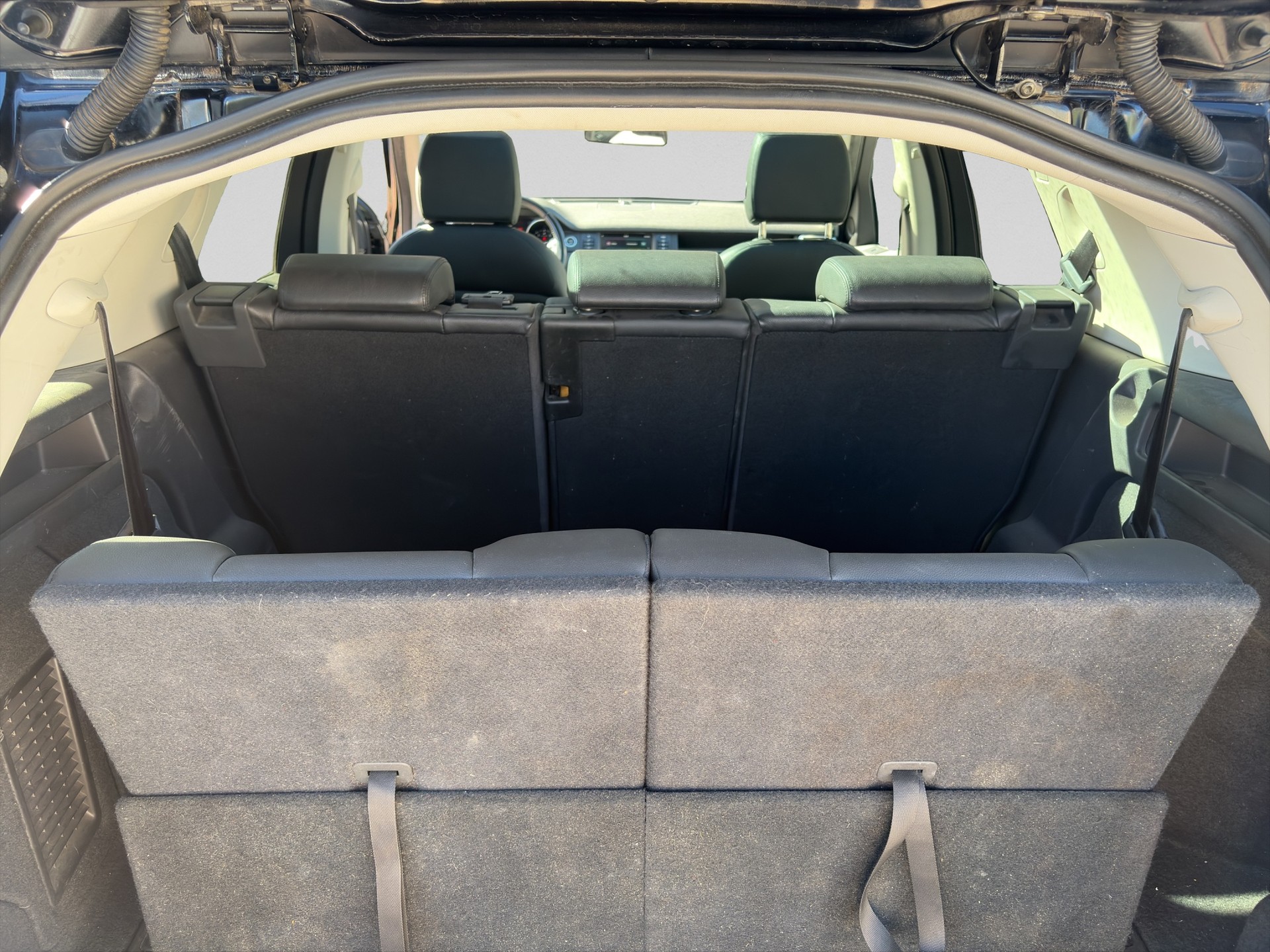 LAND ROVER Discovery Sport 2.0 Si4 HSE Luxury AT9-image-14