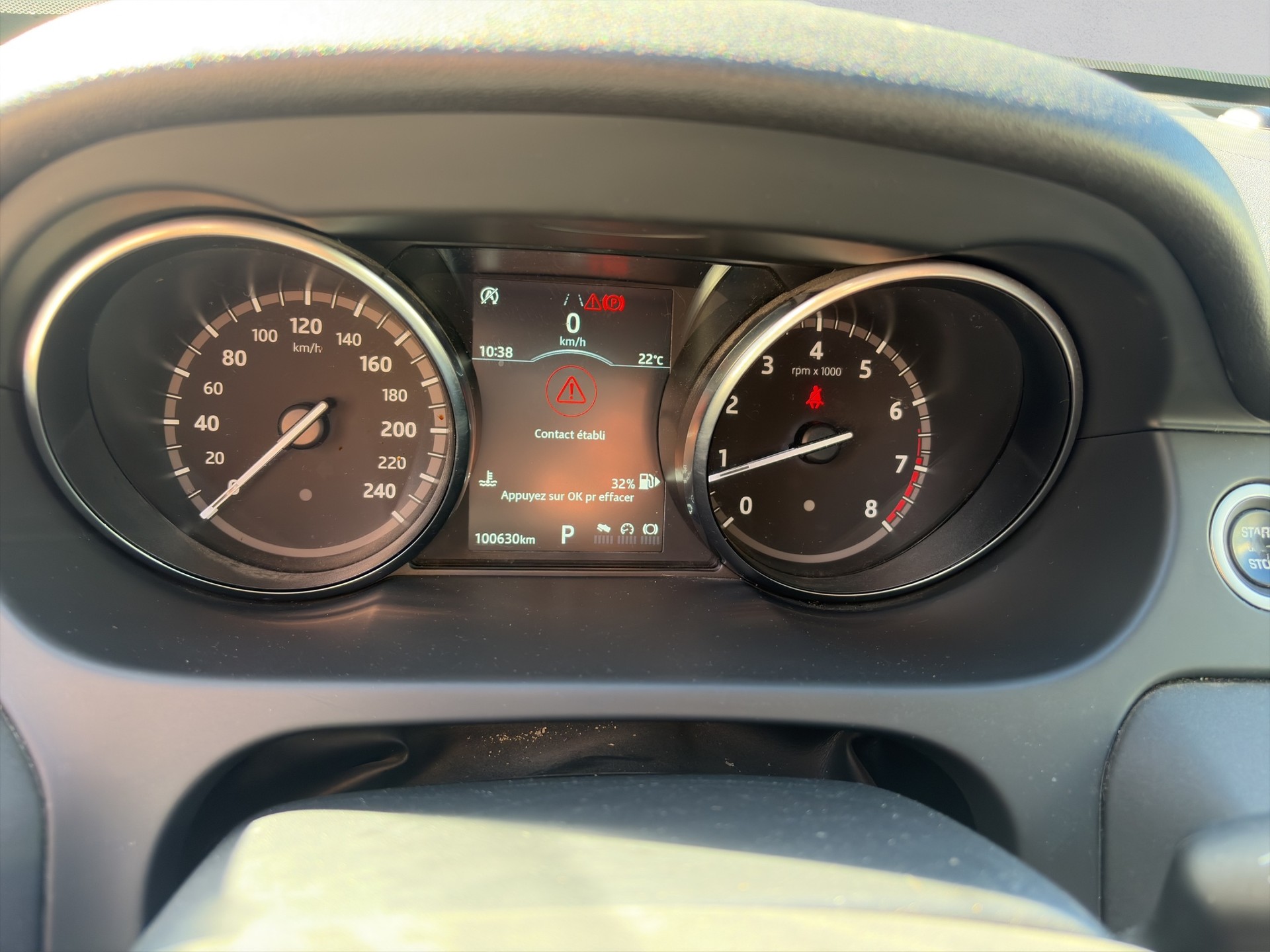 LAND ROVER Discovery Sport 2.0 Si4 HSE Luxury AT9-image-10
