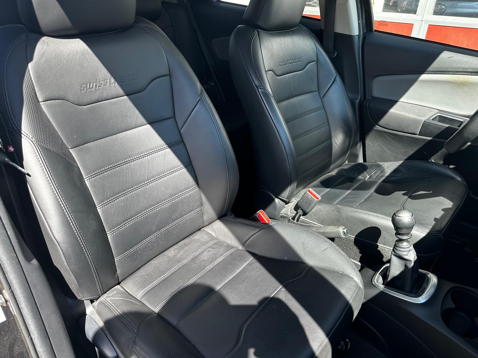 TOYOTA Yaris 1.33 VVT-i Trend-image-14