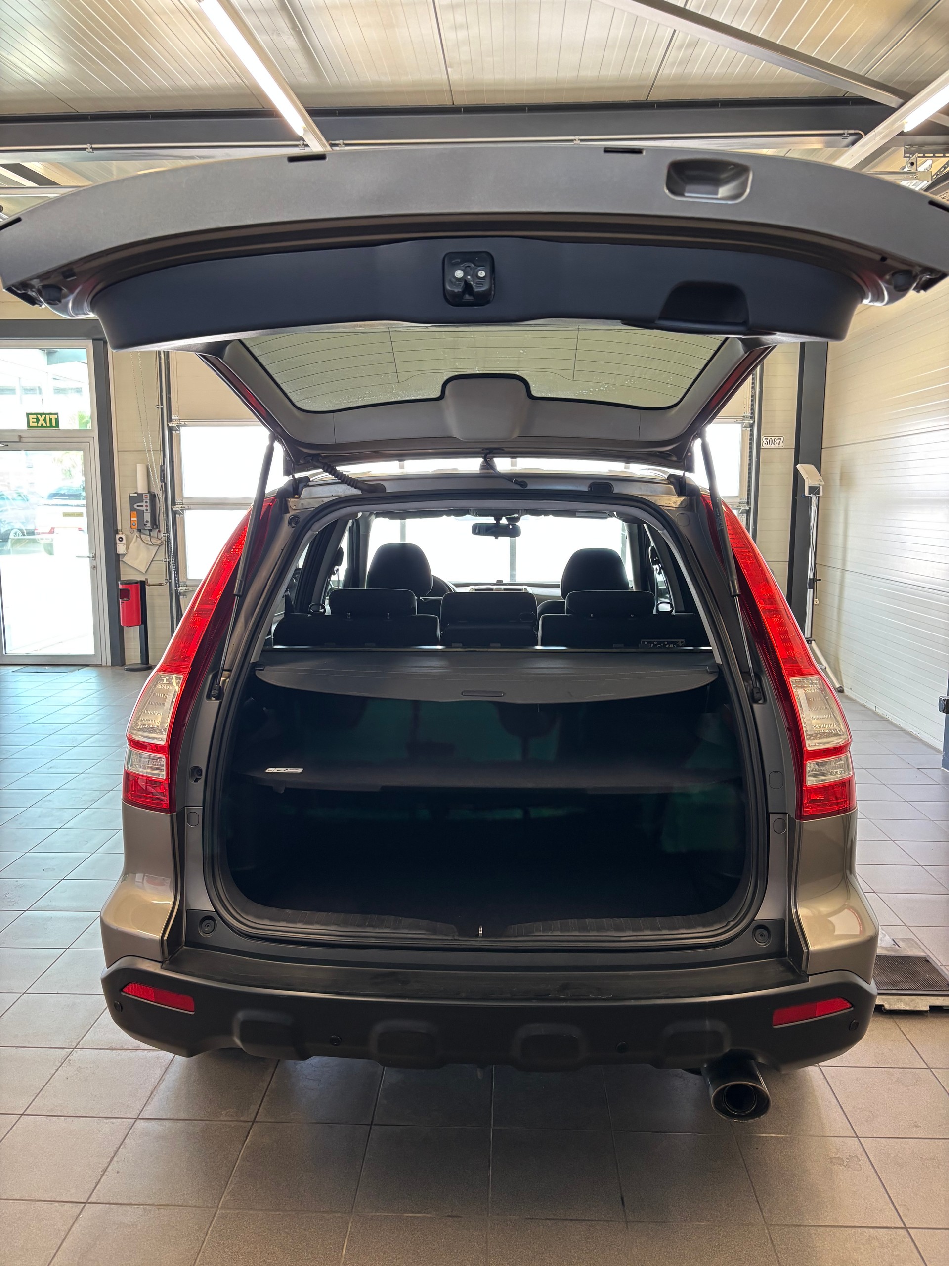 HONDA CR-V 2.0 4WD Elegance-image-13