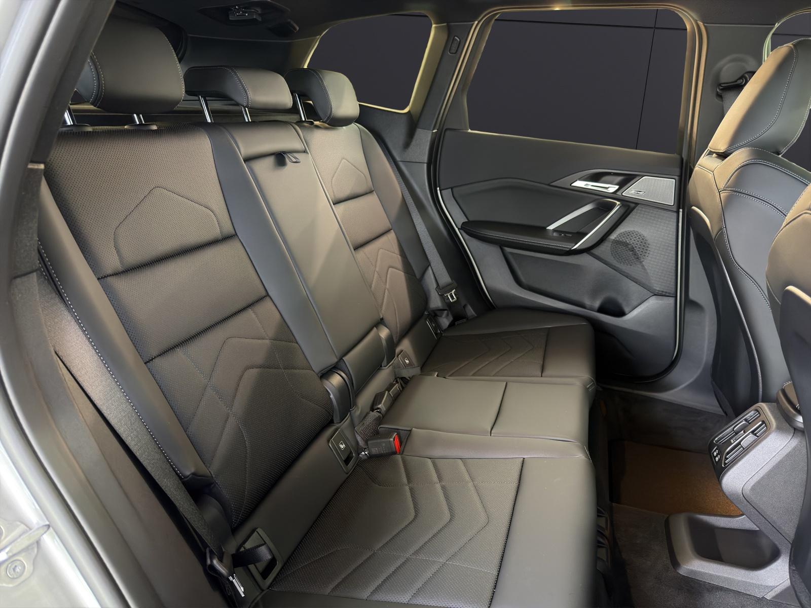 BMW X1 U11 23i xDrive-image-13