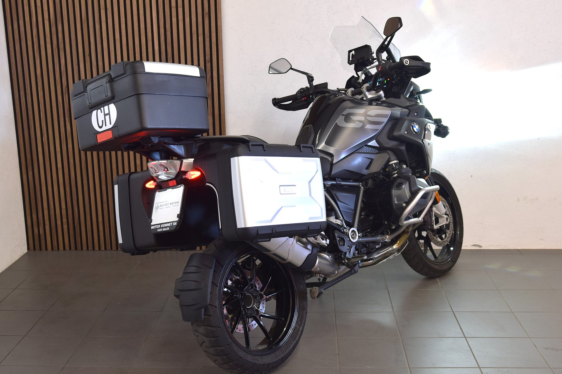 BMW R 1250 GS Triple Black-image-6