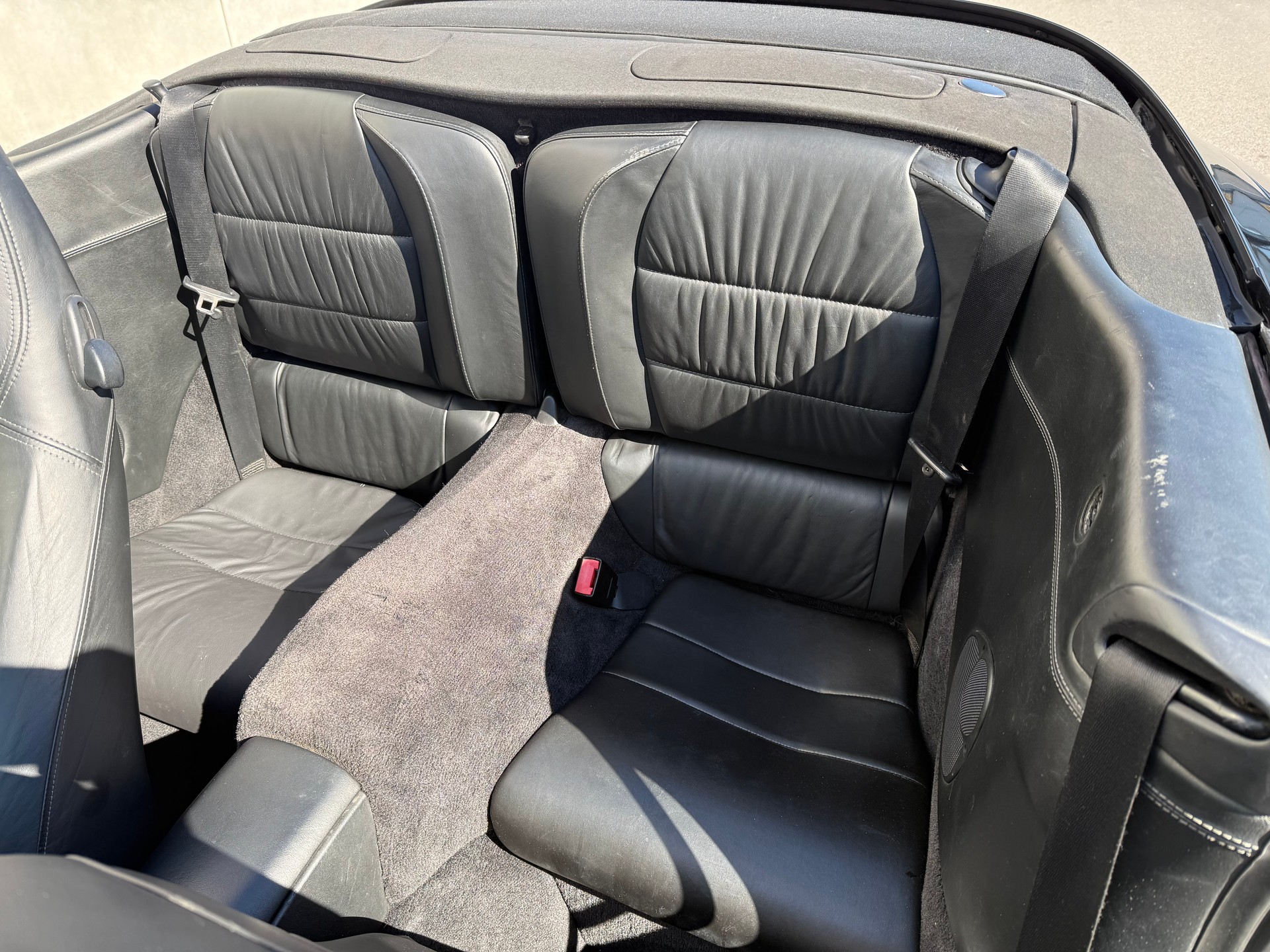 PORSCHE 911 Carrera Cabrio(M)-image-12