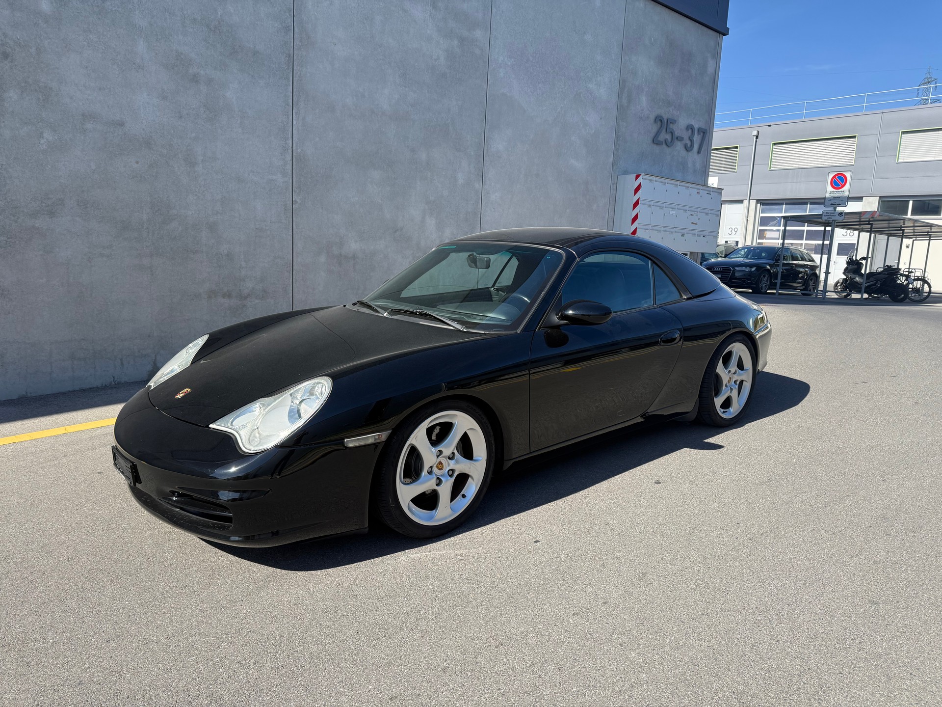 PORSCHE 911 Carrera Cabrio(M)