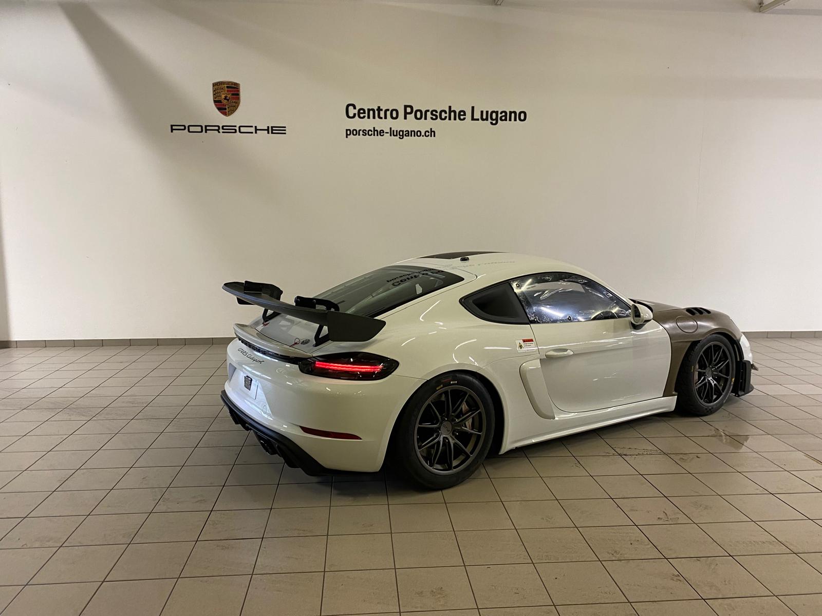 PORSCHE 718 Cayman GT4 RS ClubSport-showroom-element-3