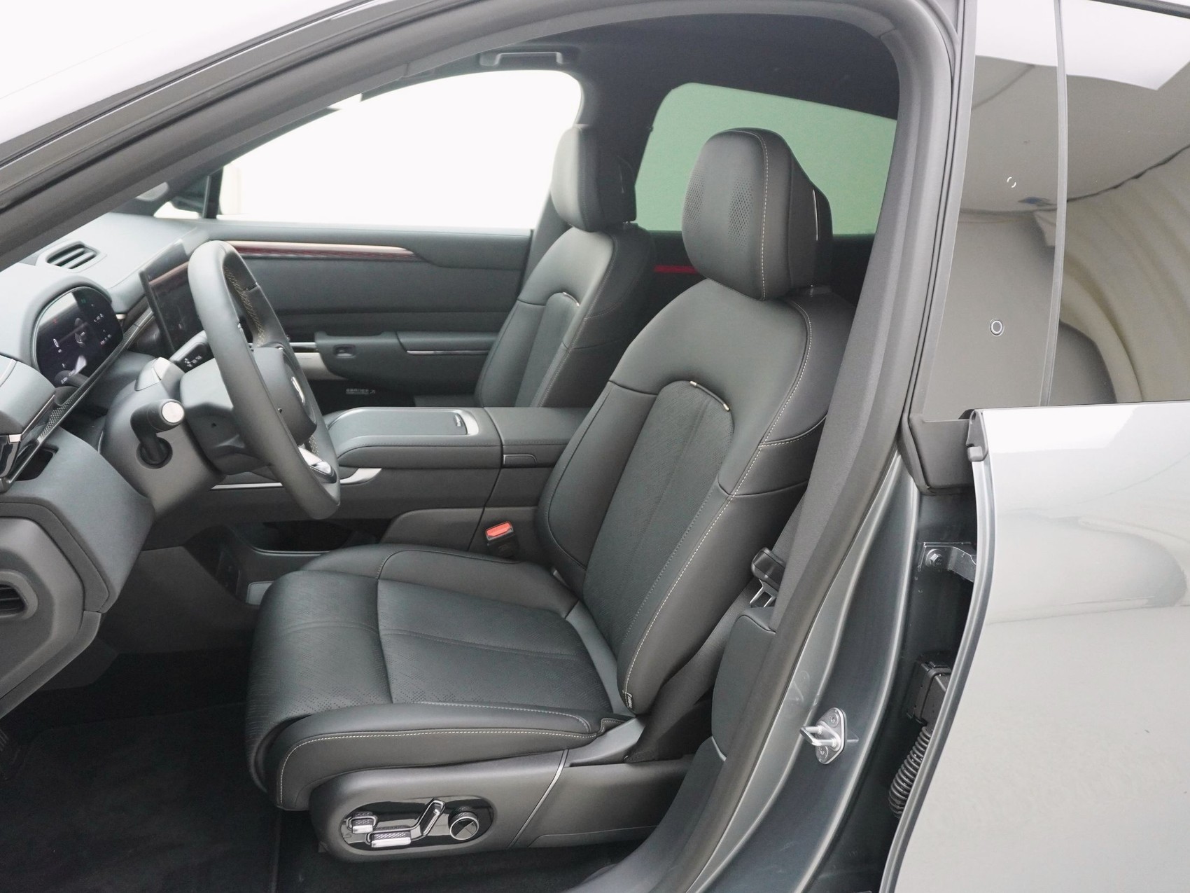ZEEKR 7X Privilege AWD-image-13