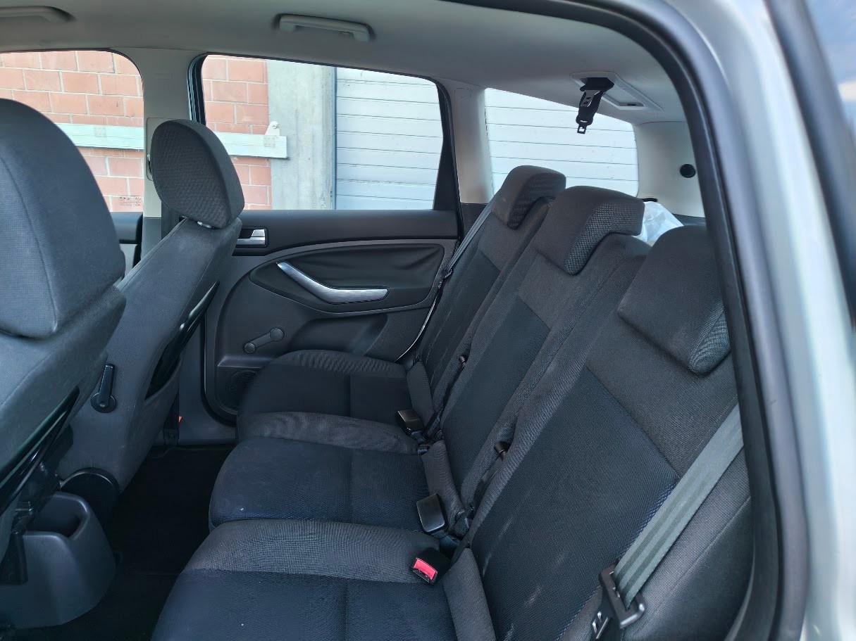FORD C-Max 2.0 16V Carving Automatic-image-4