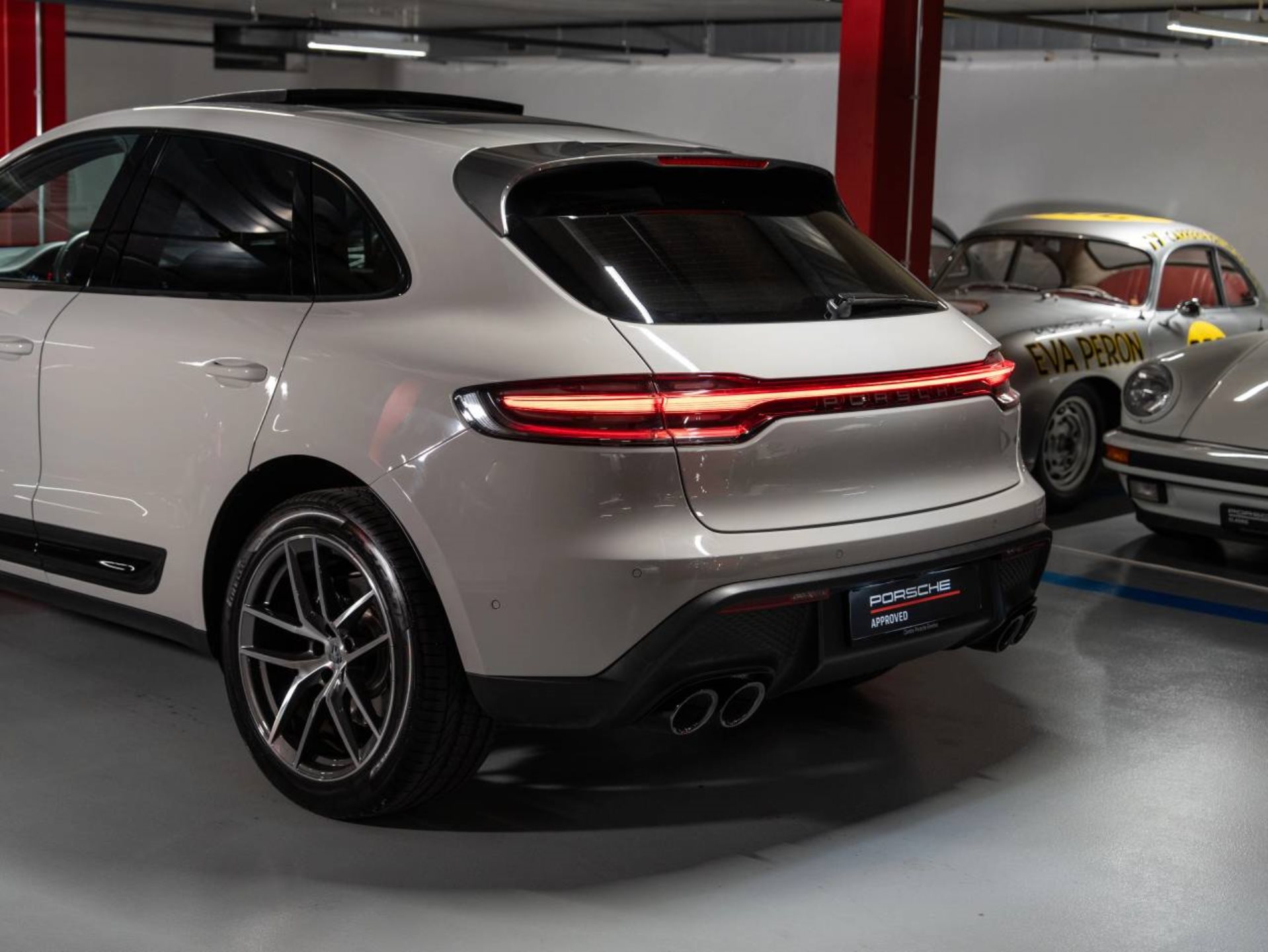 PORSCHE Macan T-image-22