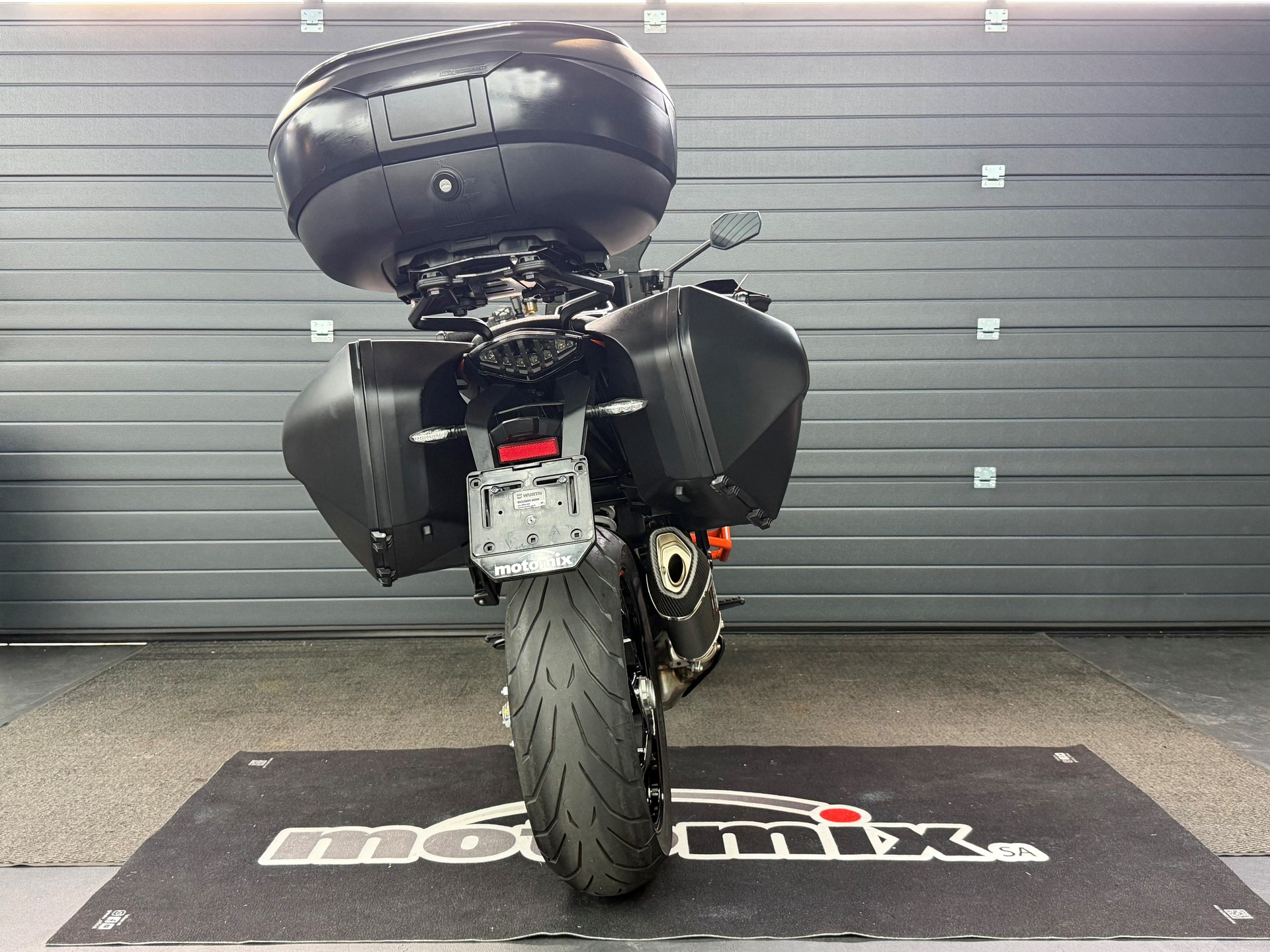 KTM 1290 Super Duke GT-image-2