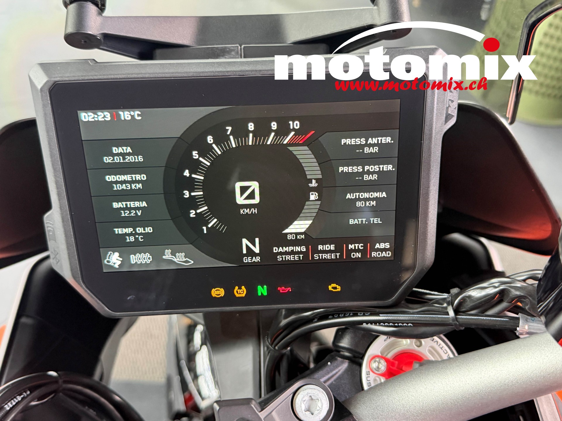 KTM 1290 Super Duke GT-image-4
