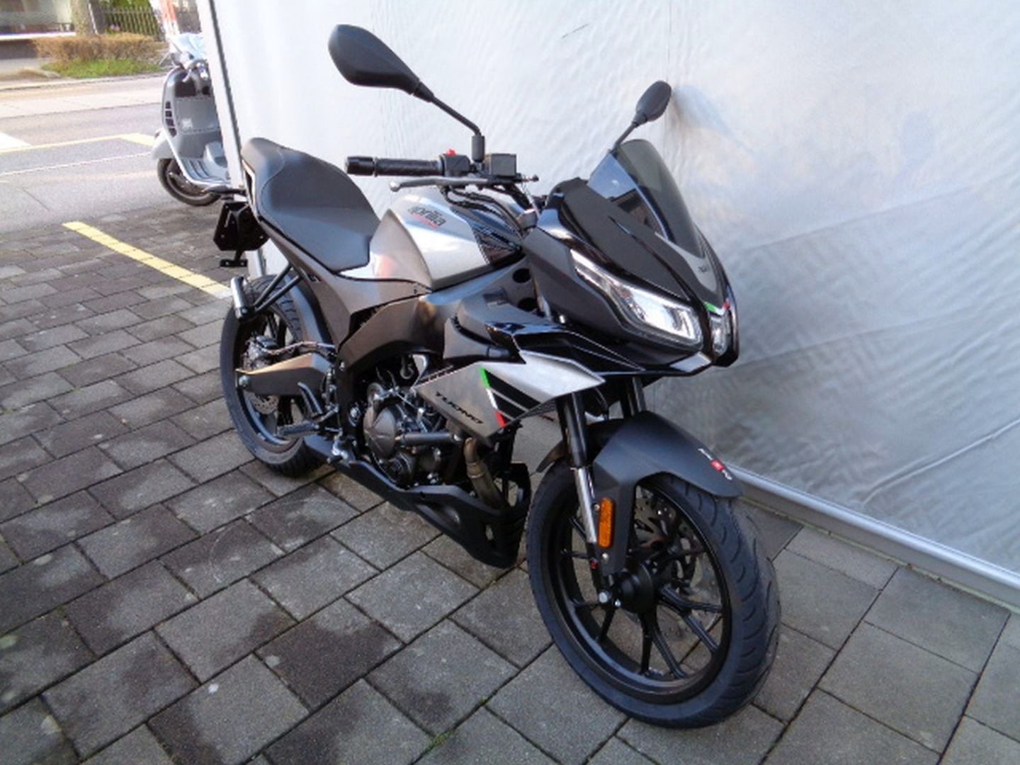 APRILIA TUONO 125-image-2