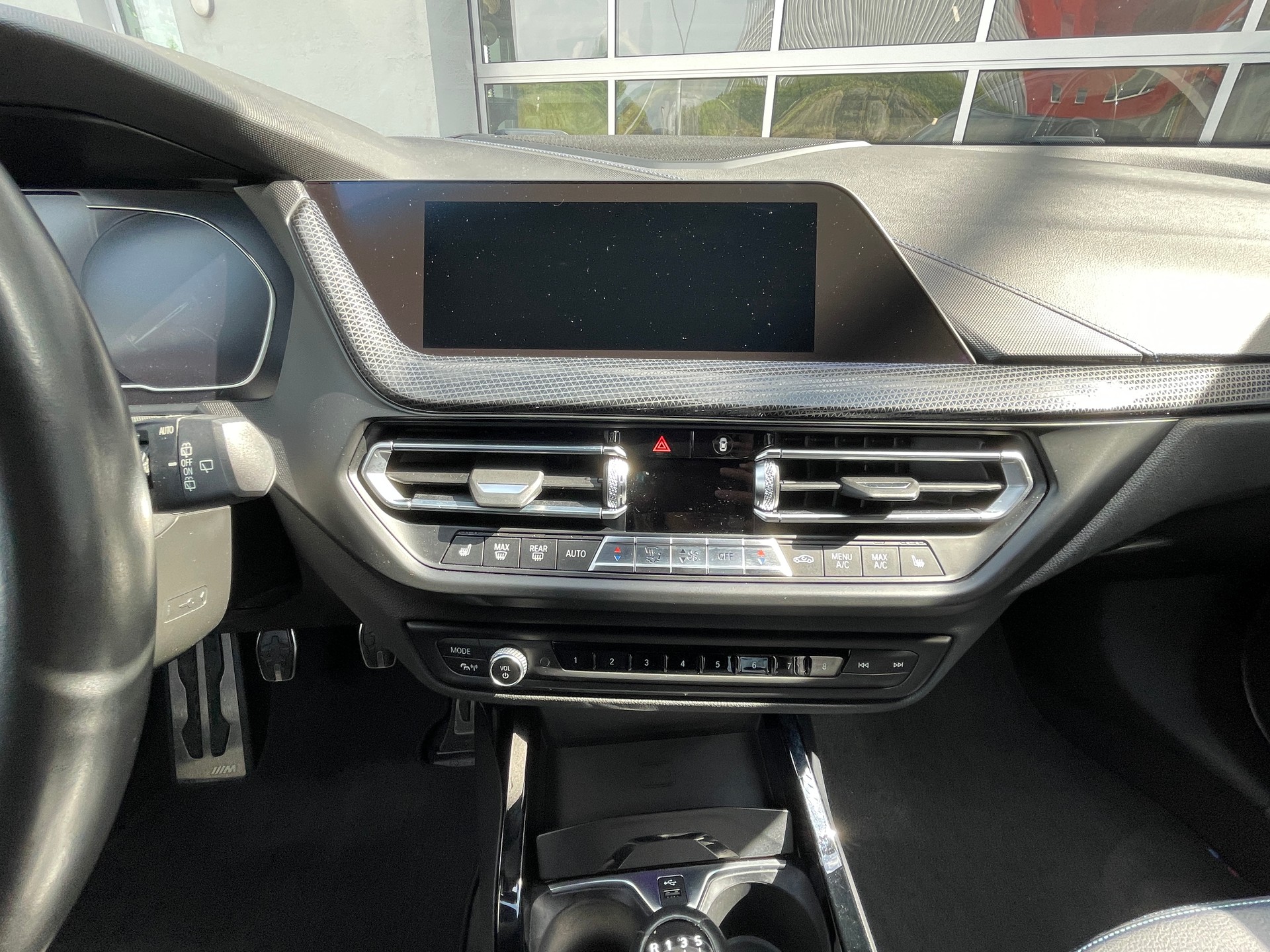 BMW 118i M Sport-image-12