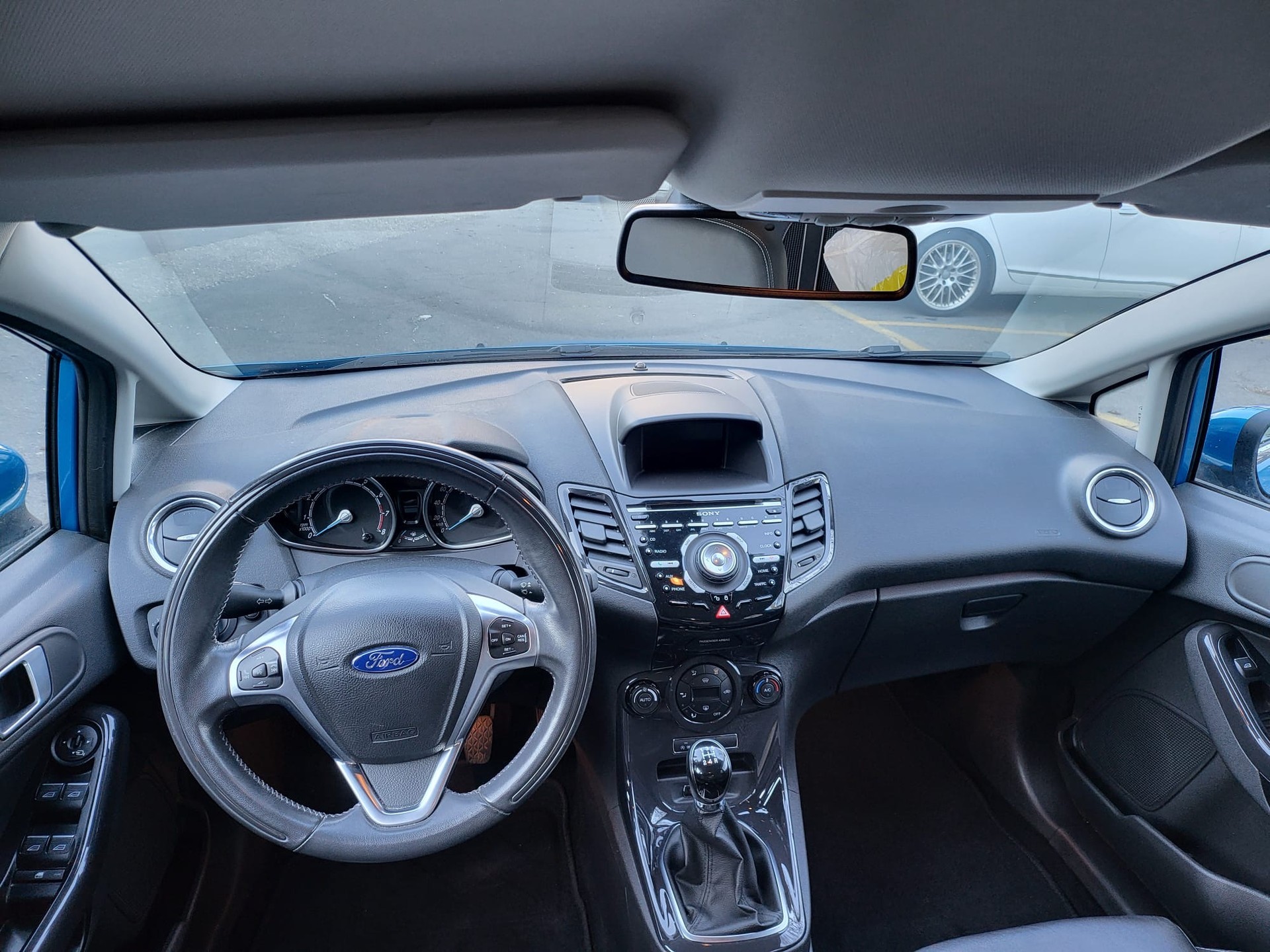 FORD Fiesta 1.0 SCTi Titanium-image-6