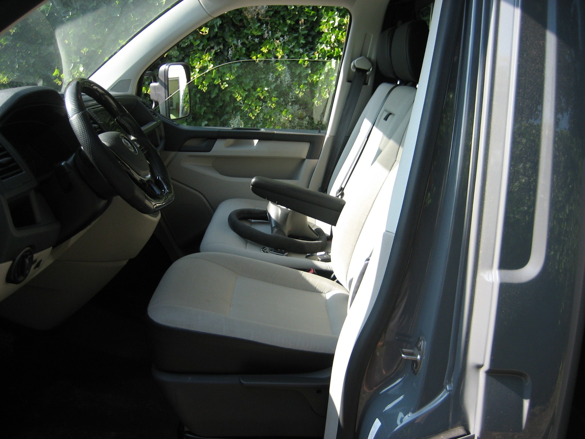 VW T6 2.0 Bi-TDI 4Motion DSG-image-3