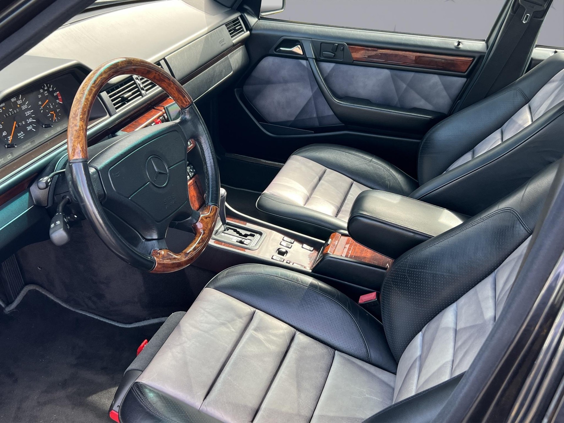 MERCEDES-BENZ E-Klasse W124 E 500-image-7
