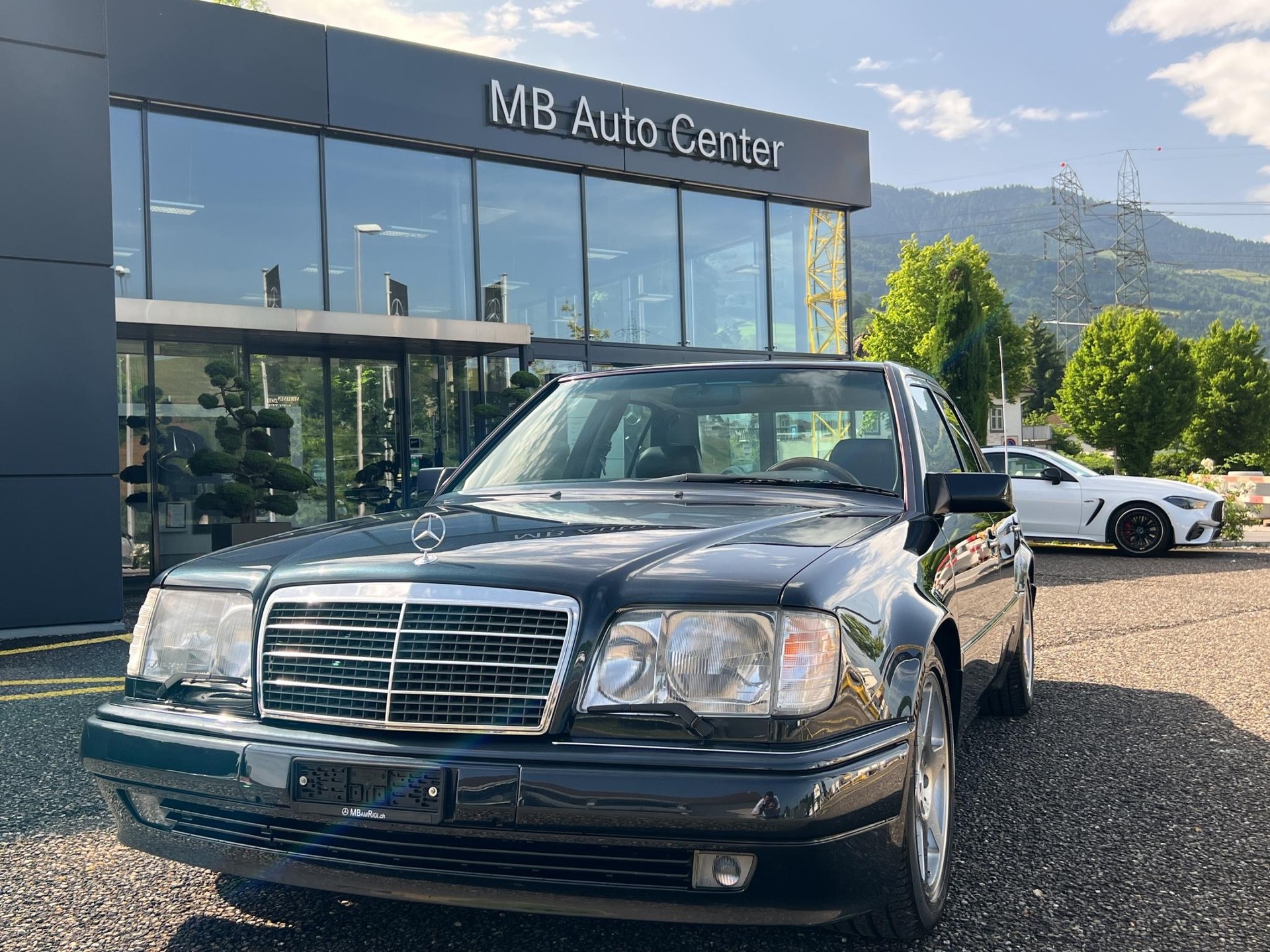 MERCEDES-BENZ E-Klasse W124 E 500-image-17