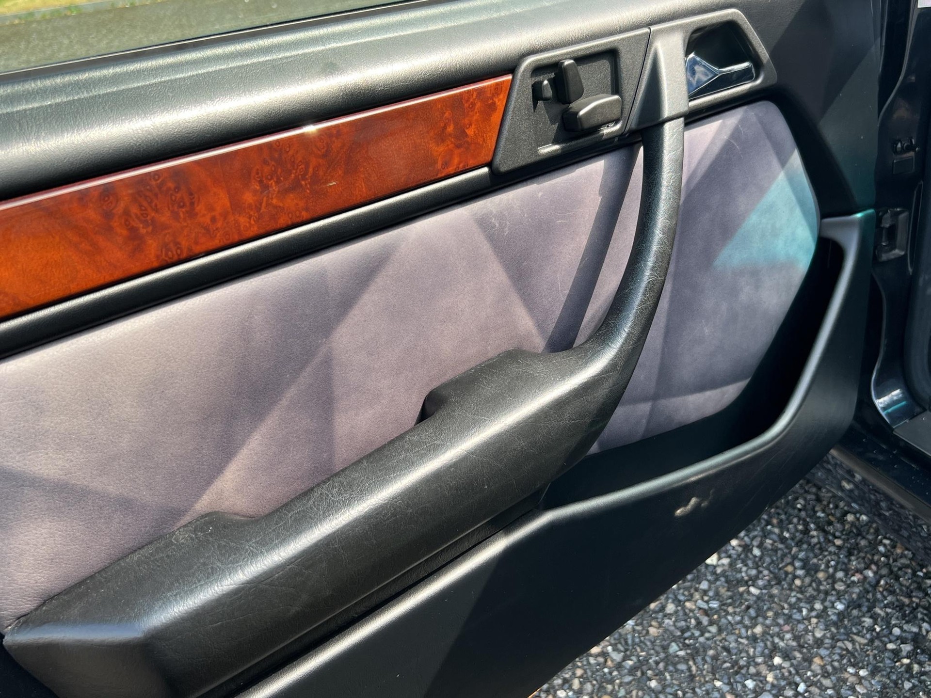 MERCEDES-BENZ E-Klasse W124 E 500-image-16