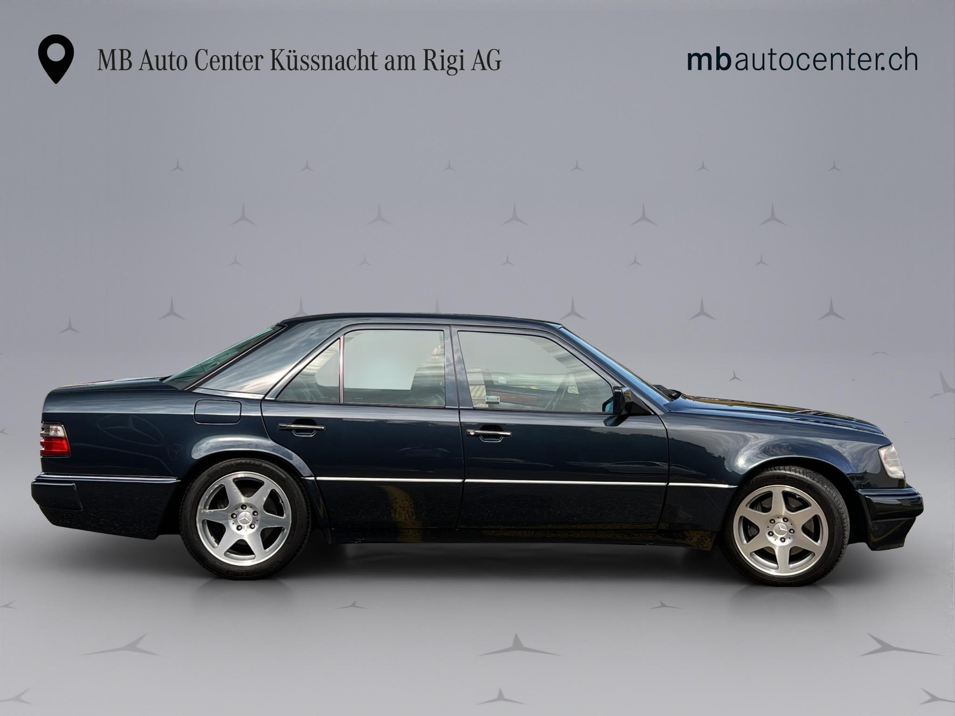 MERCEDES-BENZ E-Klasse W124 E 500-showroom-element-3