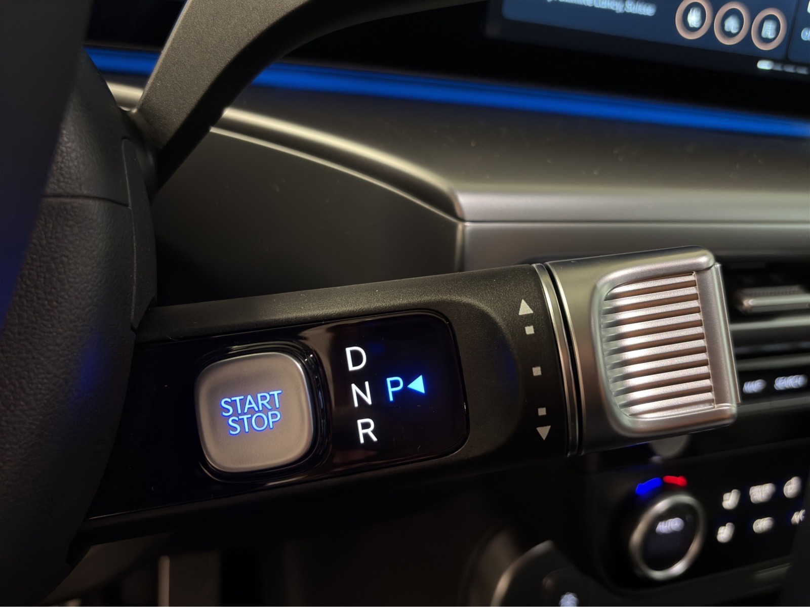 HYUNDAI Ioniq 9 110kWh Vertex Caligraphy 4WD-image-18