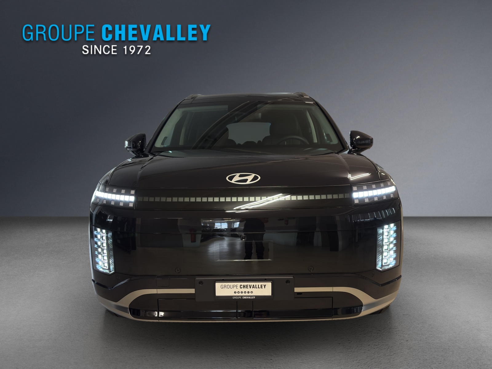 HYUNDAI Ioniq 9 110kWh Vertex Caligraphy 4WD-showroom-element-1