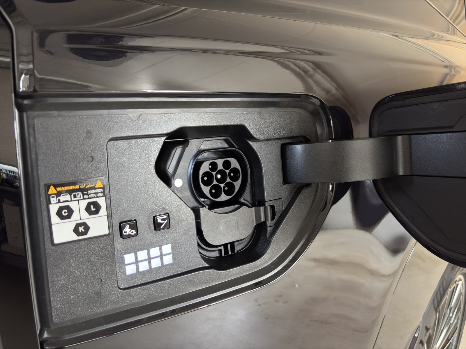 HYUNDAI Ioniq 9 110kWh Vertex Caligraphy 4WD-image-28