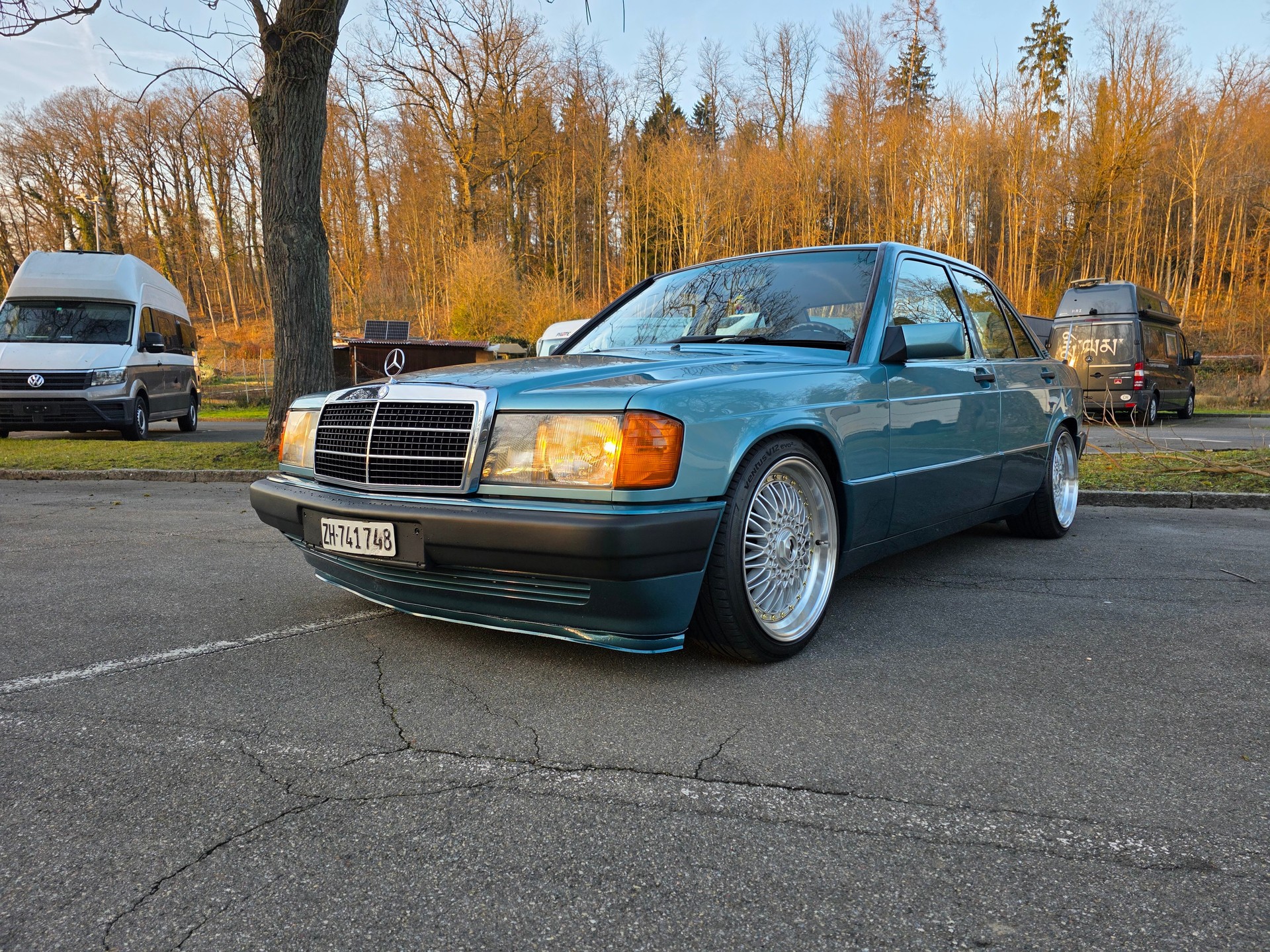 MERCEDES-BENZ 190 E 2.3 Avantgarde Automatic