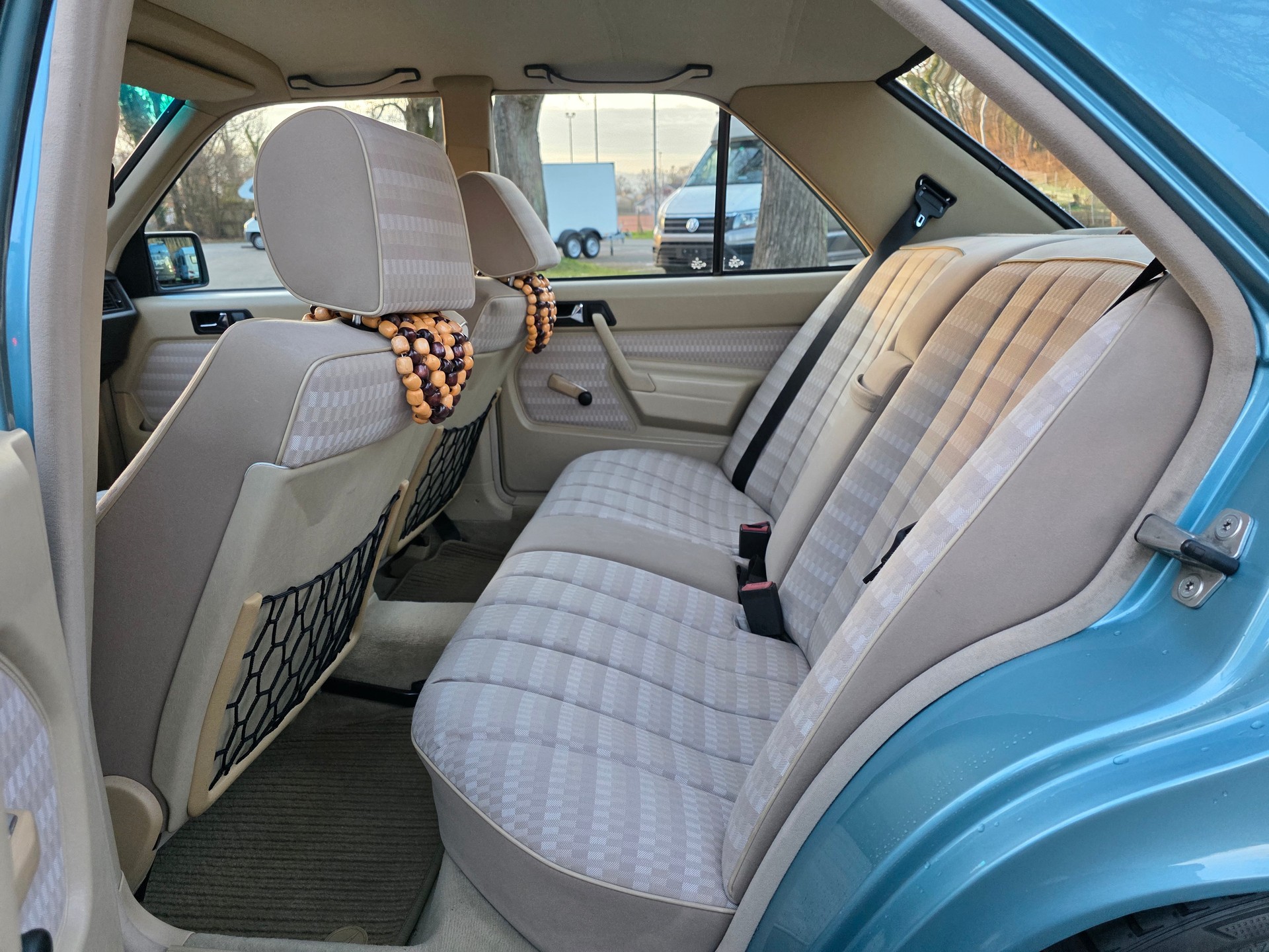 MERCEDES-BENZ 190 E 2.3 Avantgarde Automatic-image-8