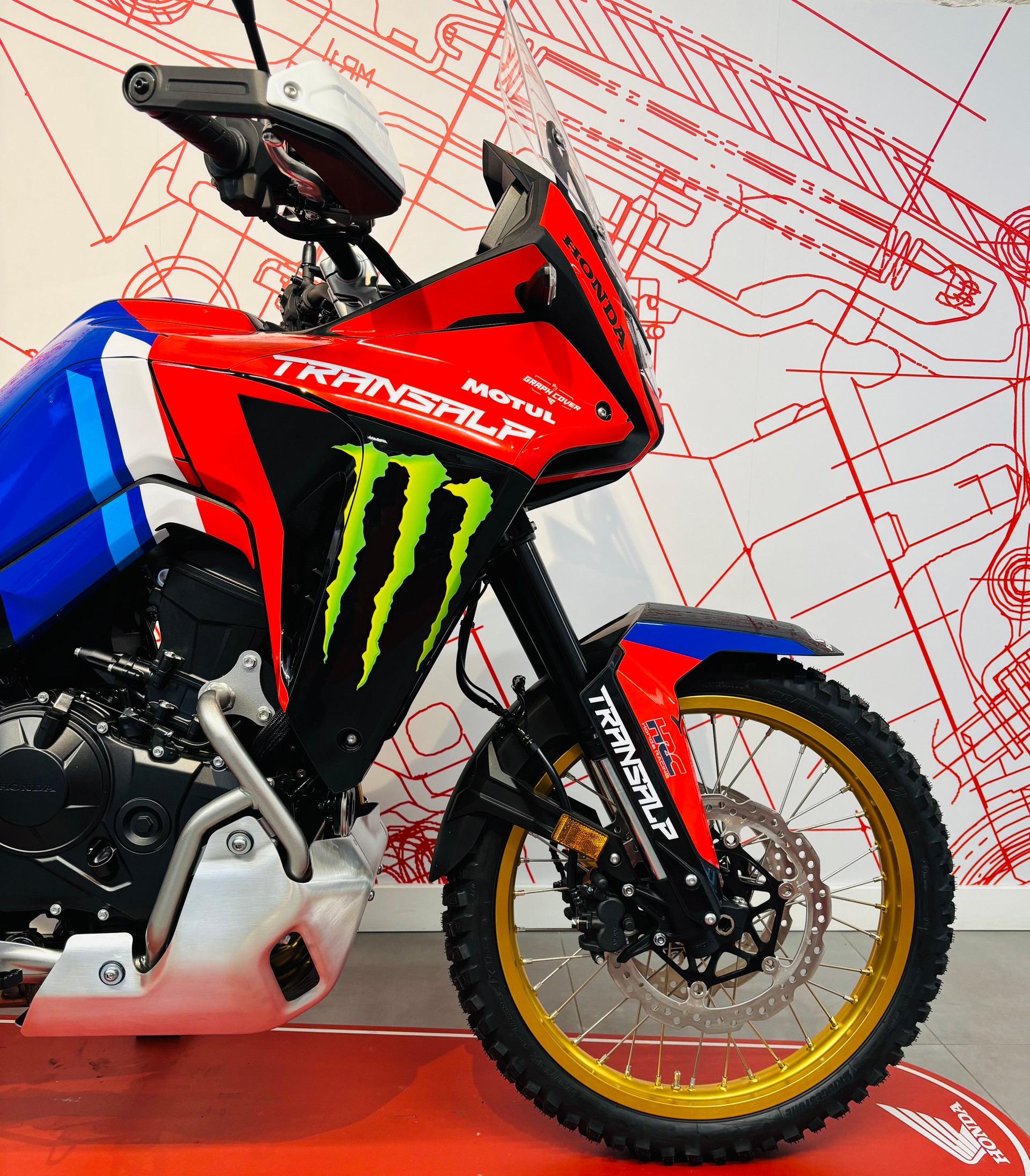HONDA Transalp DAKAR by Bugnon Motos-image-7
