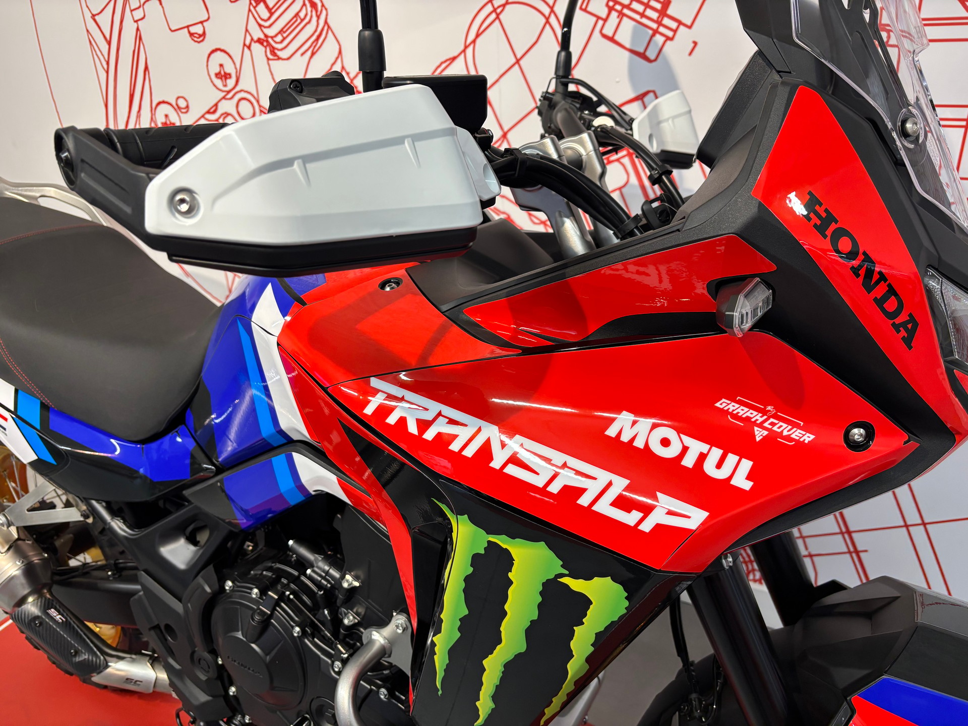 HONDA Transalp DAKAR by Bugnon Motos-image-11