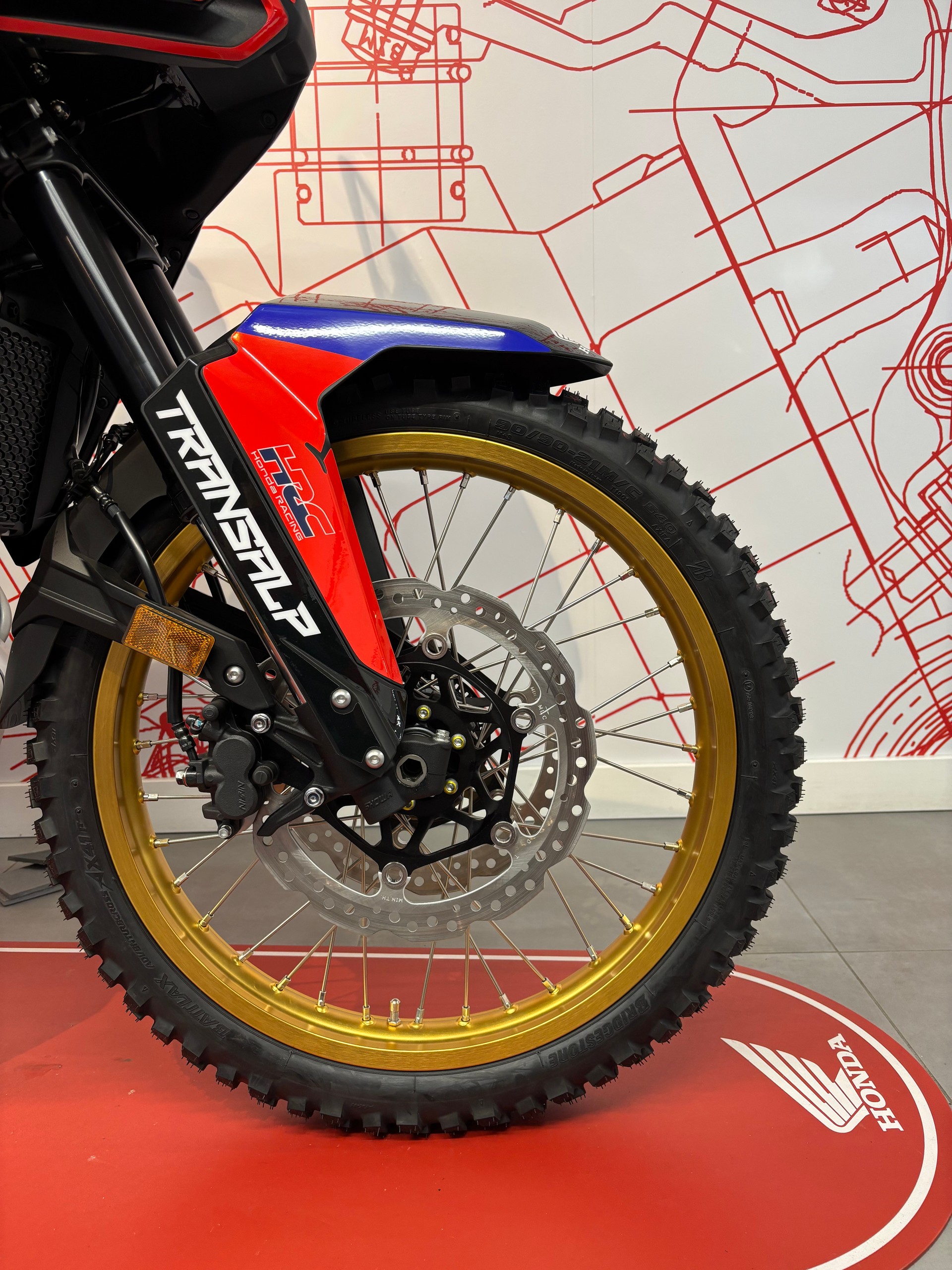 HONDA Transalp DAKAR by Bugnon Motos-image-13