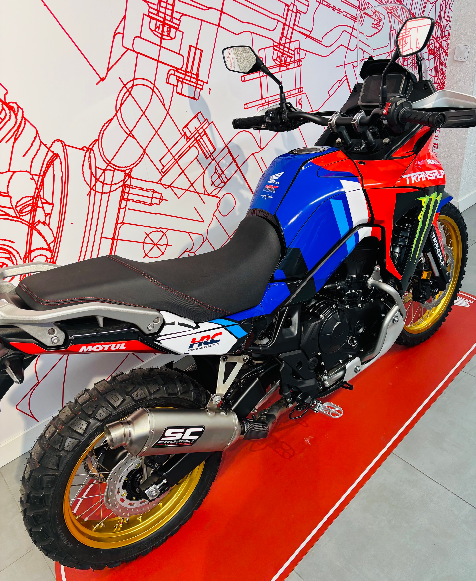 HONDA Transalp DAKAR by Bugnon Motos-image-15