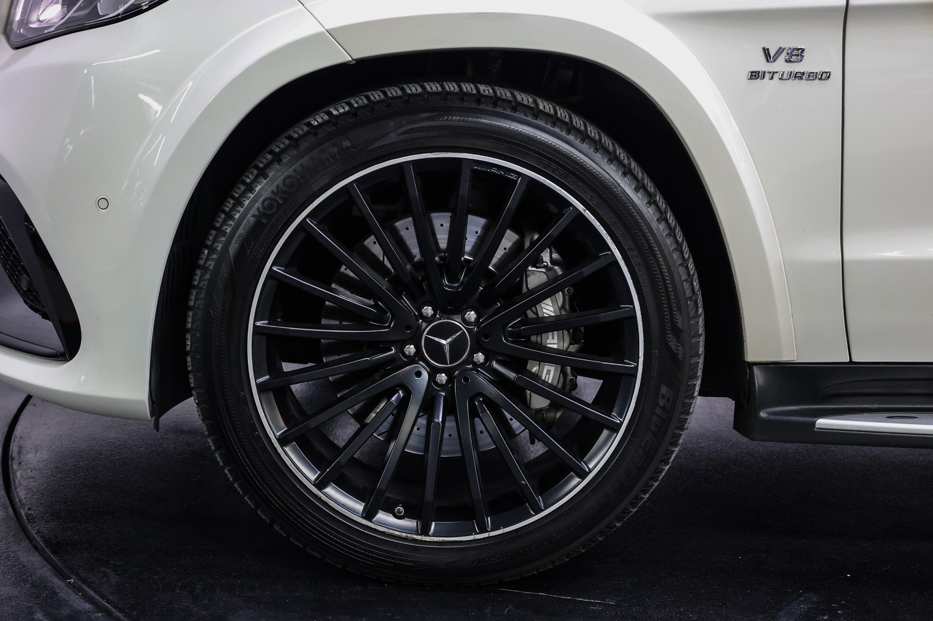 MERCEDES-BENZ GLS 63 V8 AMG 4matic-image-14