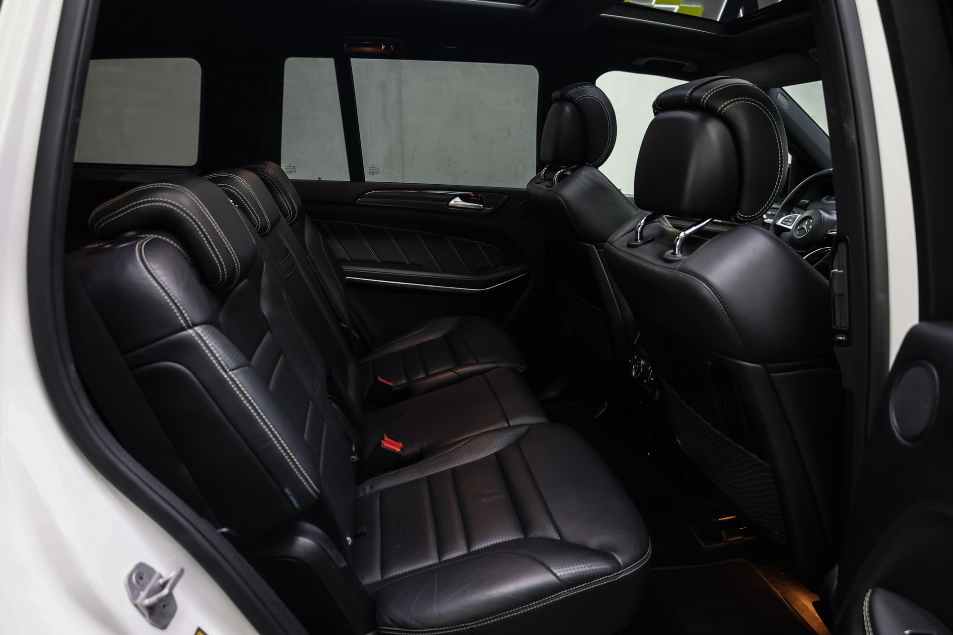 MERCEDES-BENZ GLS 63 V8 AMG 4matic-image-34