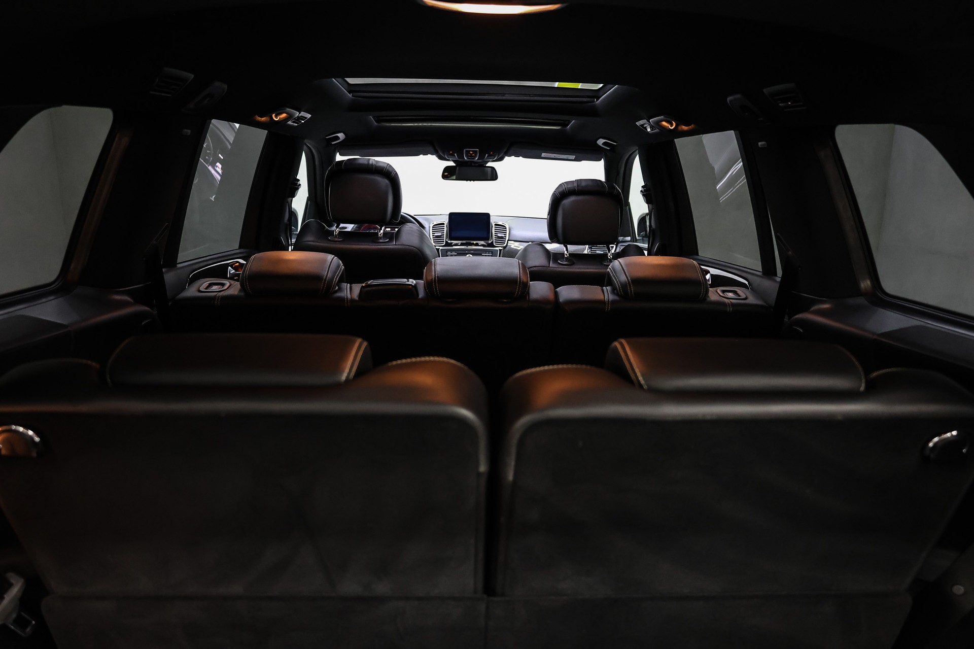 MERCEDES-BENZ GLS 63 V8 AMG 4matic-image-29
