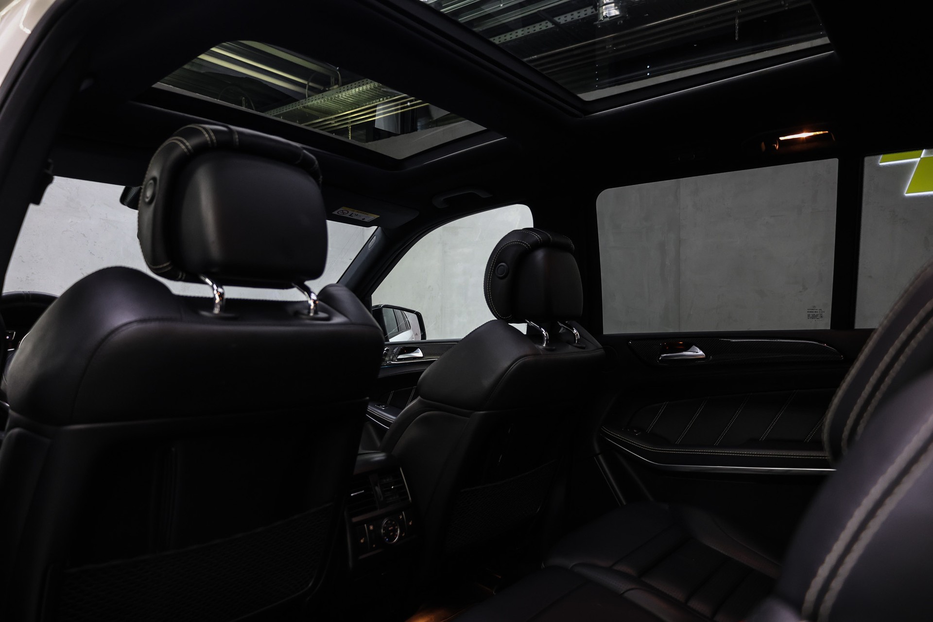 MERCEDES-BENZ GLS 63 V8 AMG 4matic-image-28
