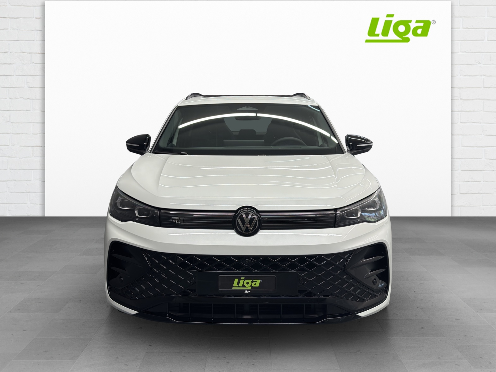 VW Tiguan 2.0 TSI R-Line United DSG 4motion-showroom-element-2