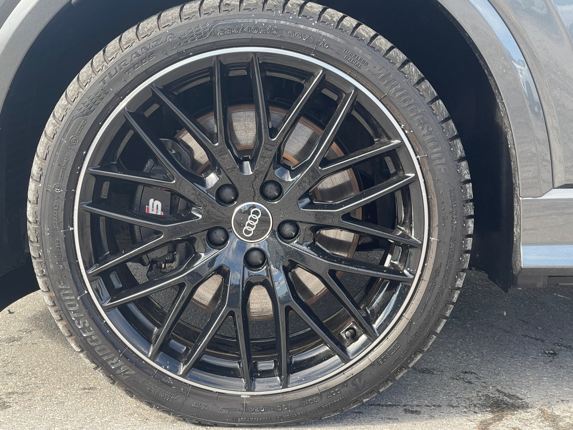 AUDI SQ2 TFSI quattro S-tronic-image-5