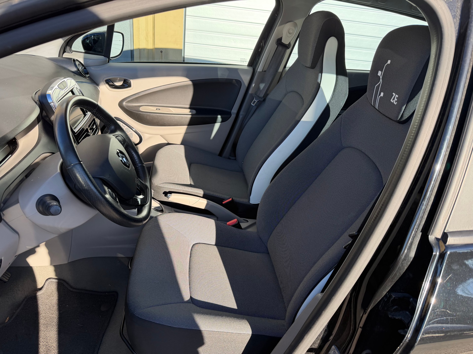 RENAULT Zoe Life Q210-image-9
