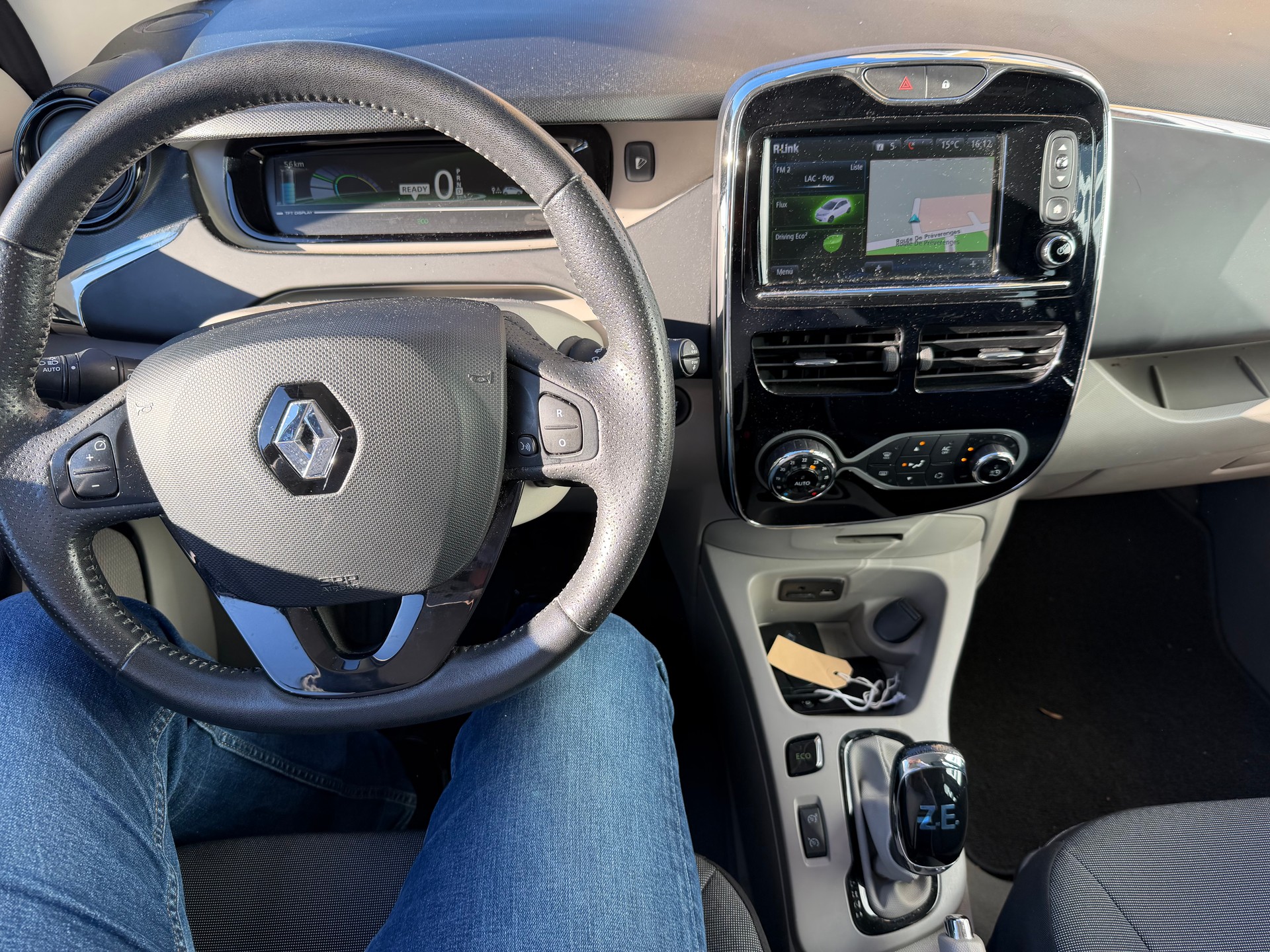 RENAULT Zoe Life Q210-image-8