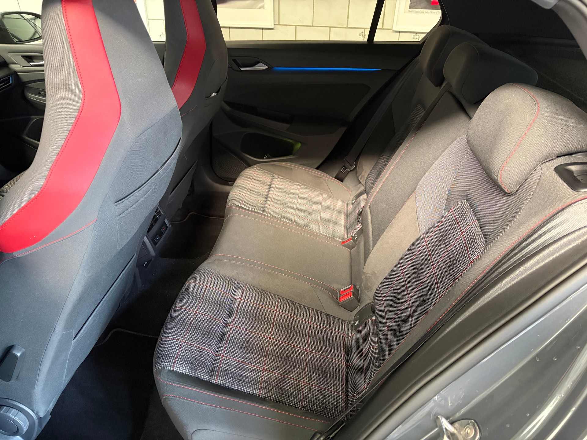 VW Golf 2.0 TSI GTI DSG-image-11
