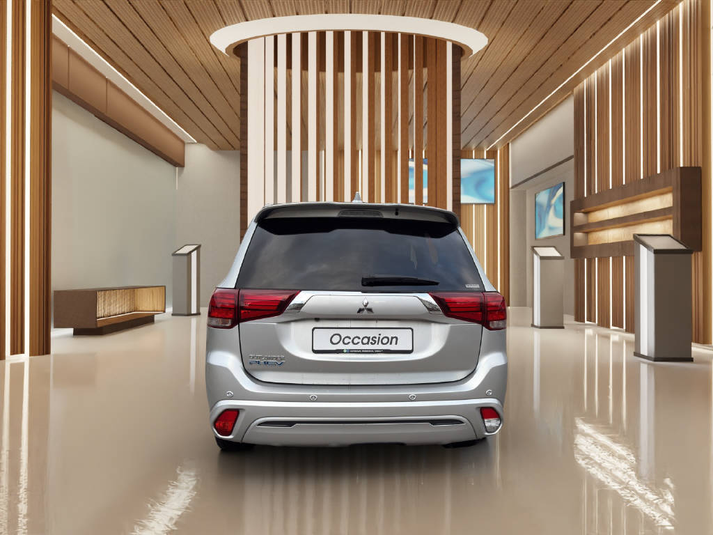 MITSUBISHI Outlander 2.4 PHEV Diamond+-showroom-element-3